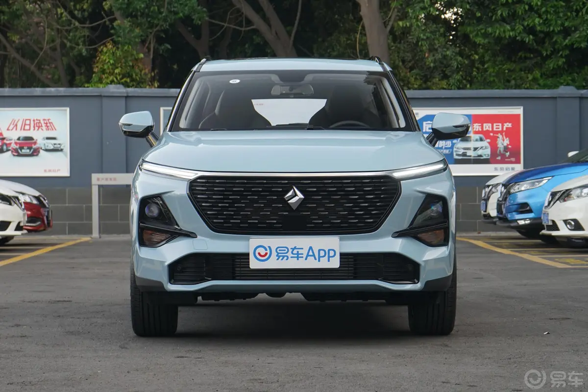 宝骏RS-31.5T CVT 智能豪华型正前水平