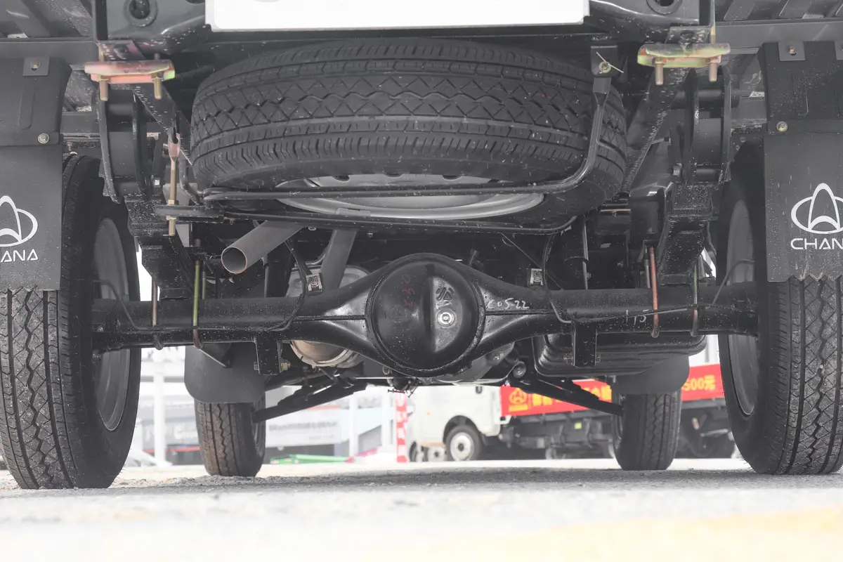 跨越王X1载货汽车N1 1.2L 单排单后轮 舒适版 SC1031XDD61 汽油 国VI后悬架整体
