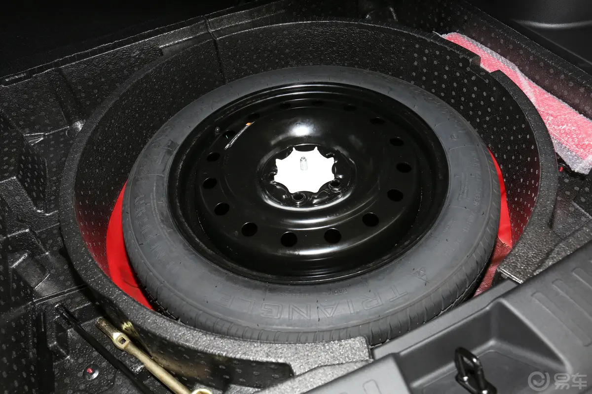 宝骏RS-31.5T CVT 智能精英型外观