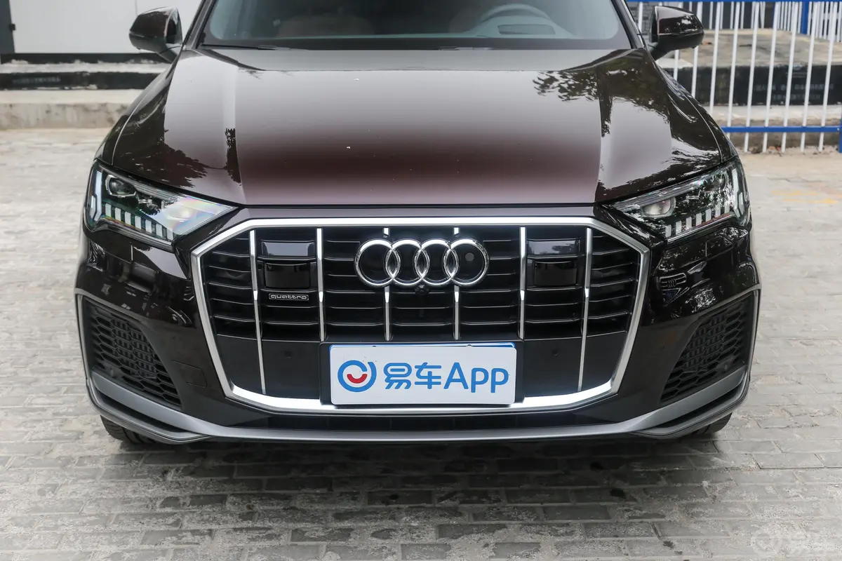 奥迪Q755 TFSI quattro 至尊专享版外观