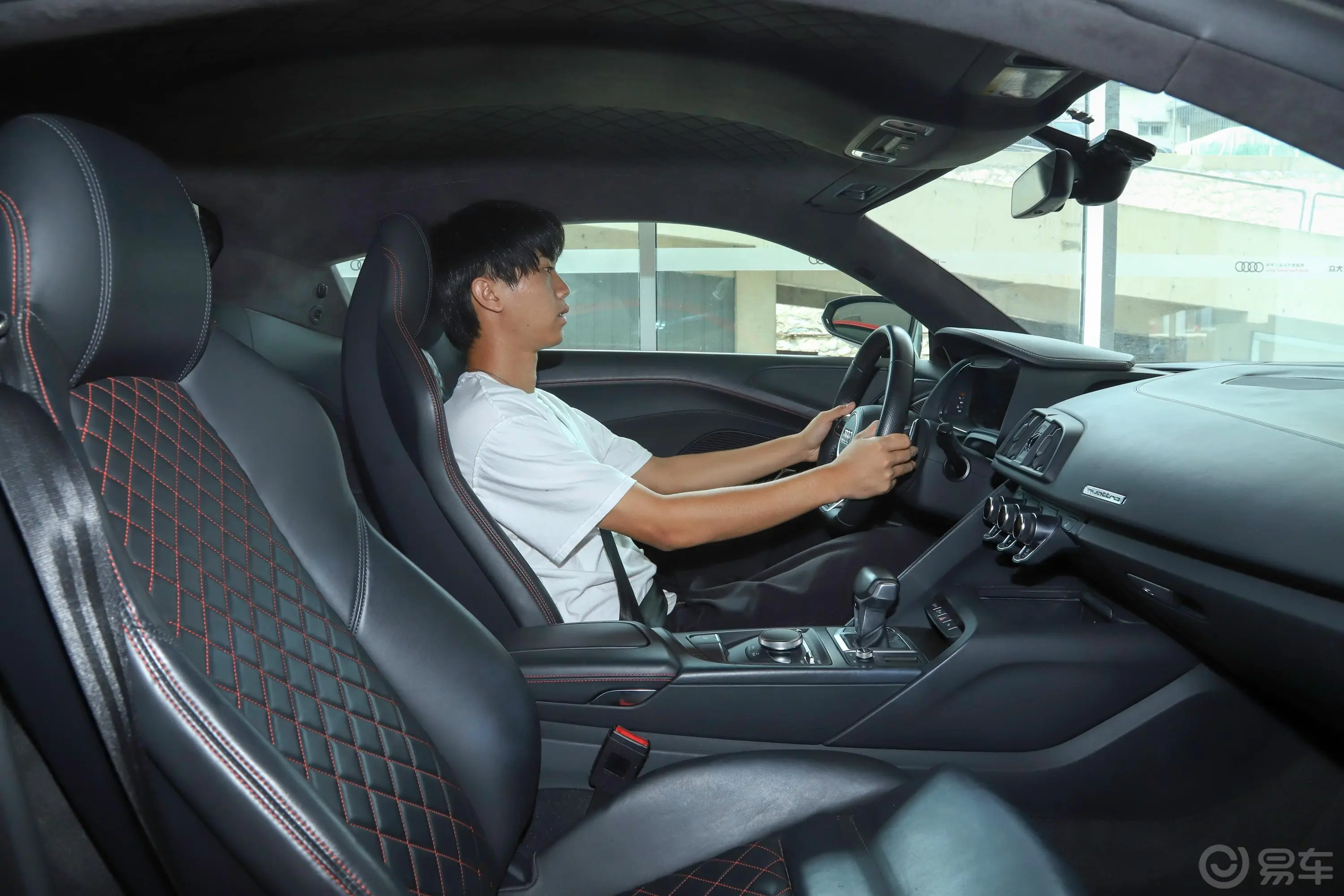 奥迪R8V10 Coupe Performance内饰