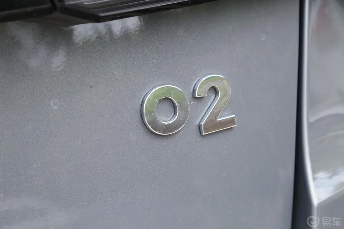 领克02冠军版 1.5T 双离合 两驱 耀外观