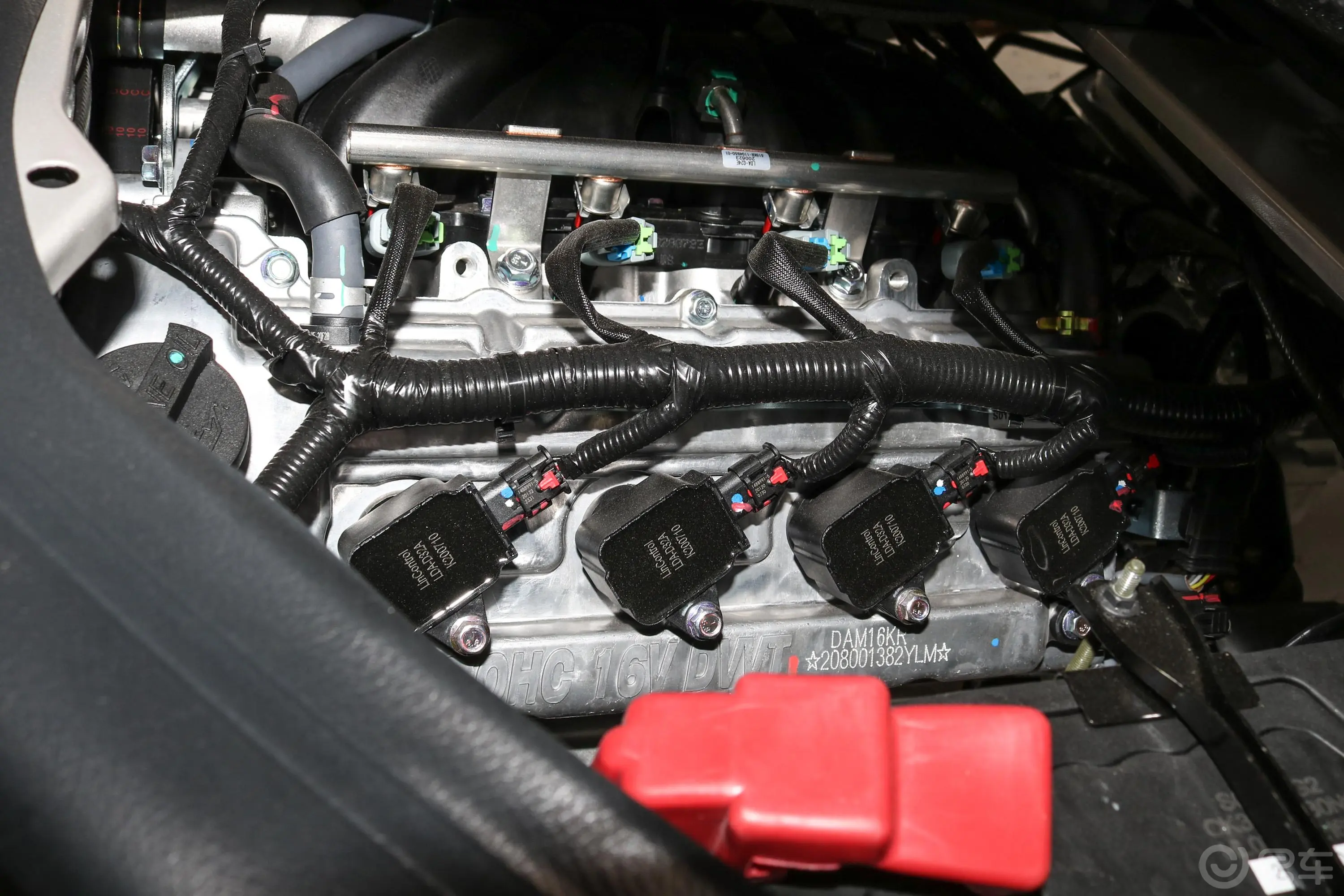 新豹T3载货汽车 N1 1.6L 单排单后轮 舒适版(4.75米)SC1031TMD6B1 汽油 国VI外观