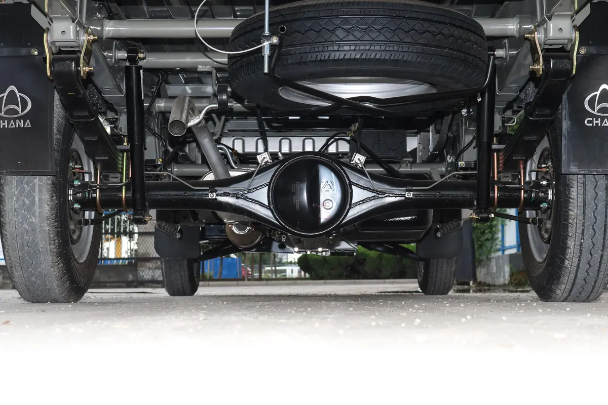 新豹T3载货汽车 N1 1.6L 单排单后轮 舒适版(4.75米)SC1031TMD6B1 汽油 国VI后悬挂整体