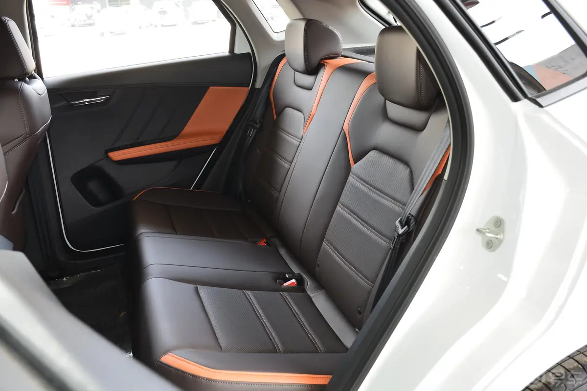 比亚迪e2升级版 标准续航版 舒适型后排座椅