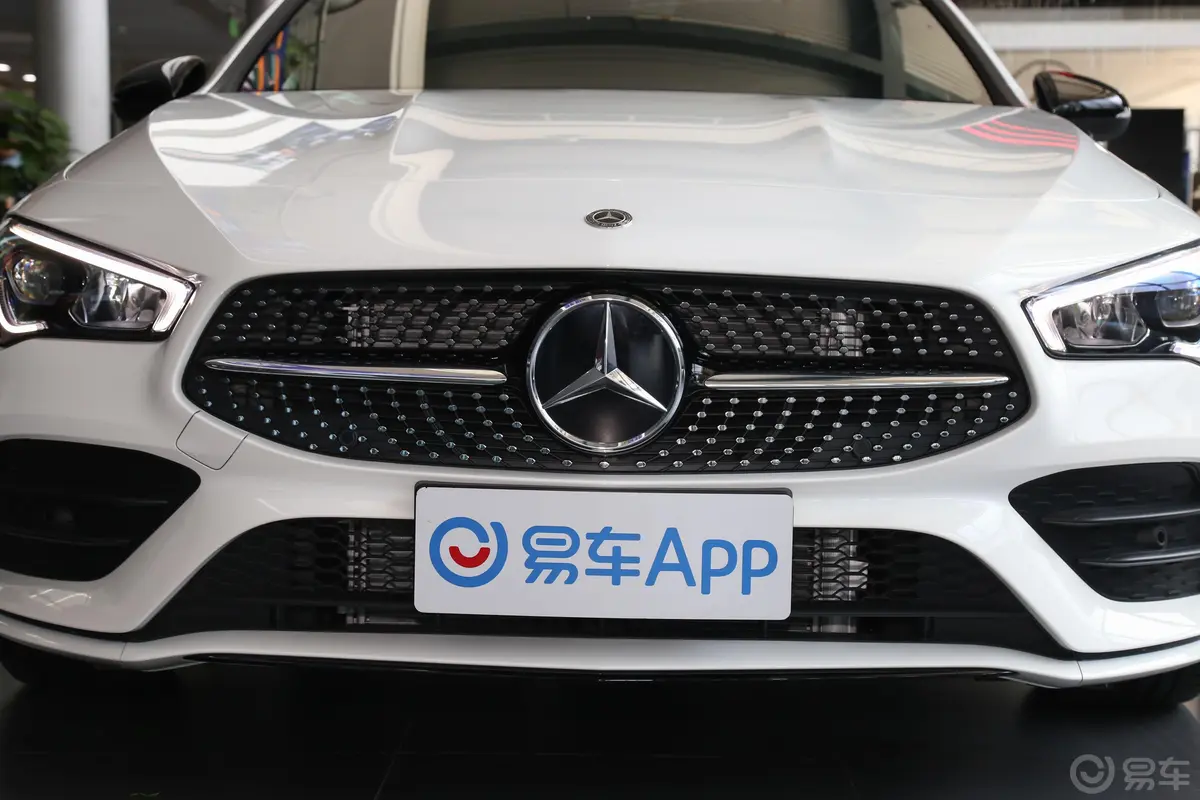 奔驰CLA级CLA 260 4MATIC 五门猎跑车外观