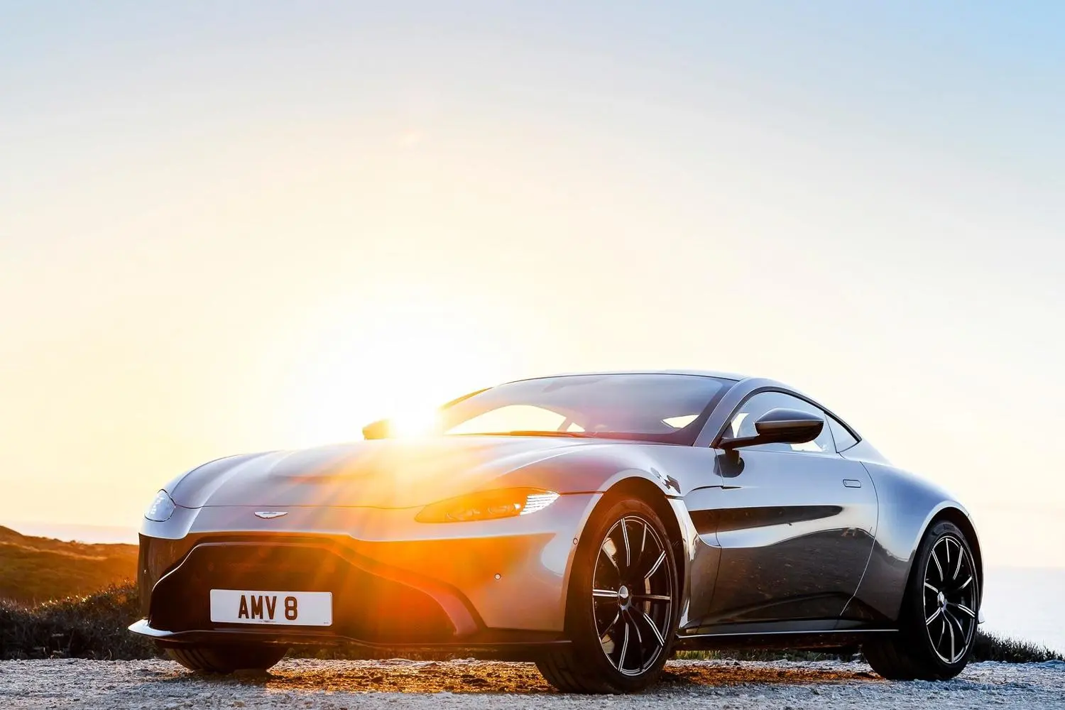 V8 Vantage