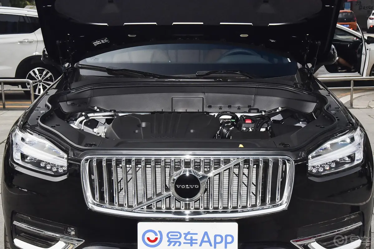 沃尔沃XC90B5 智行豪华版 7座发动机舱整体