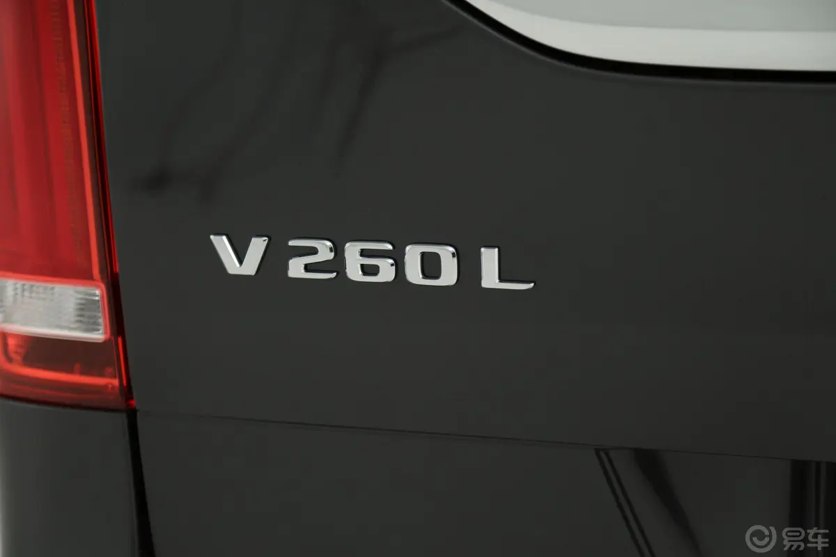 奔驰V级V 260 L 长轴距豪华版外观