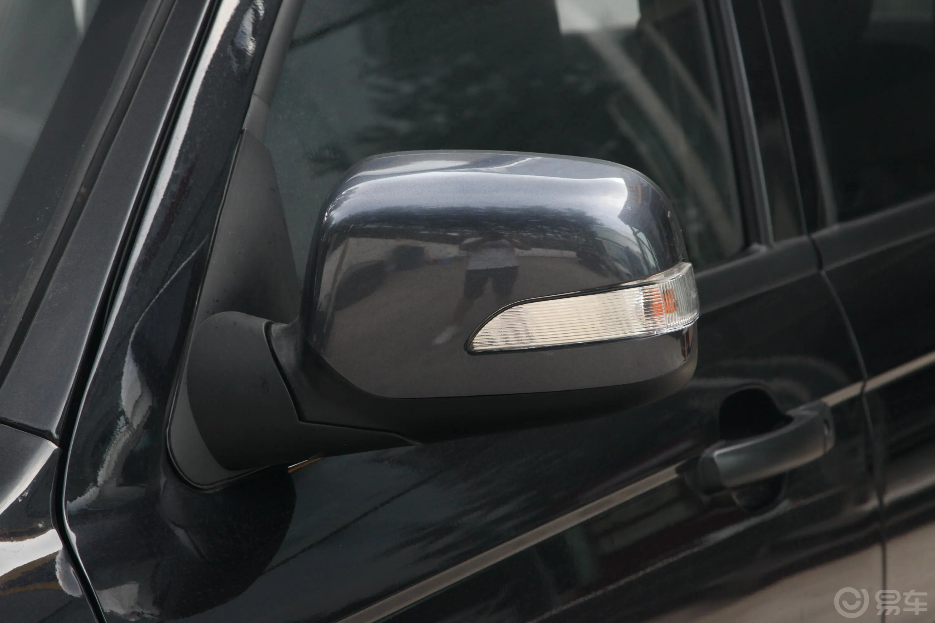 小老虎1.5T  手动三开门舒适版 汽油主驾驶后视镜背面
