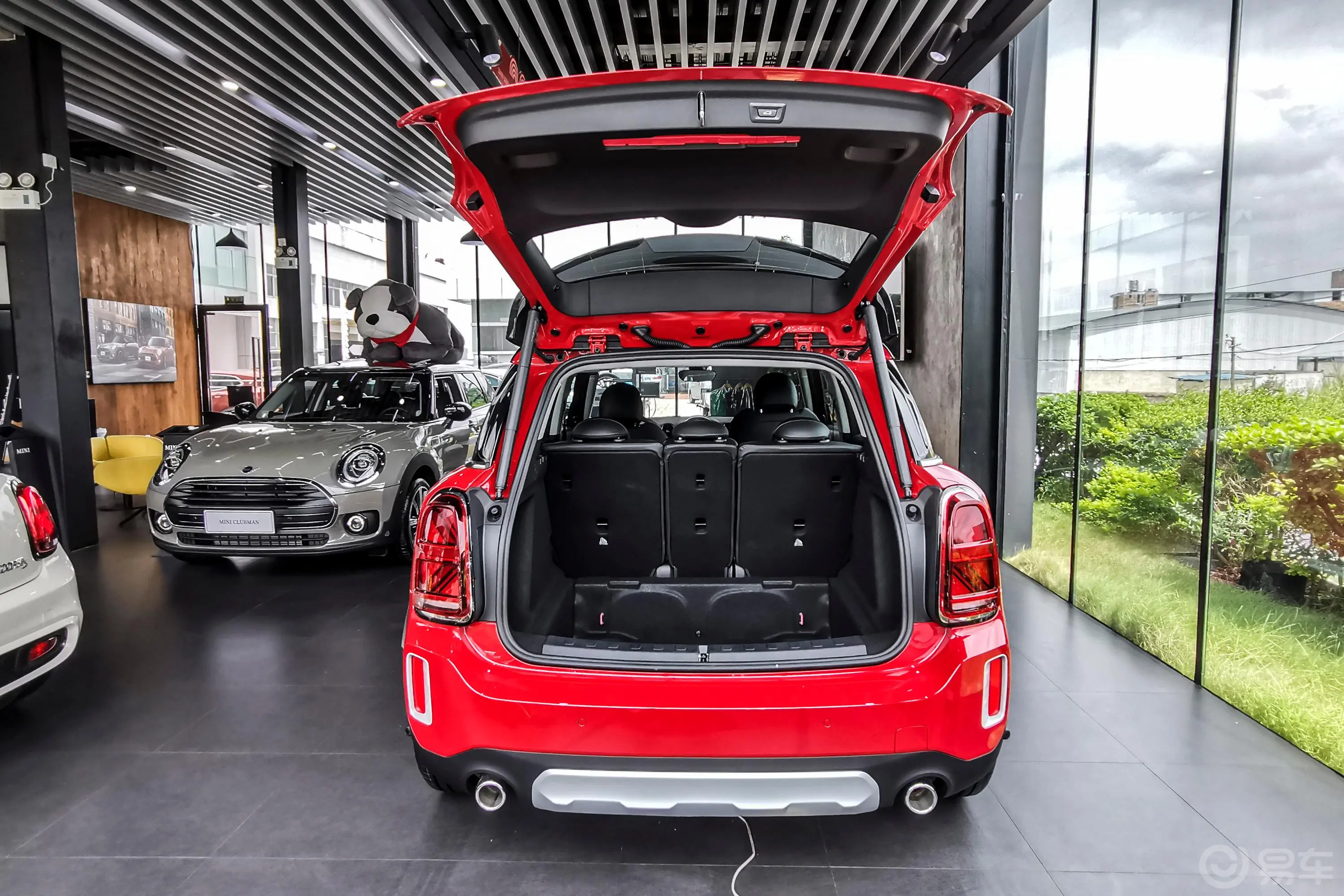 MINI COUNTRYMAN2.0T COOPER S空间