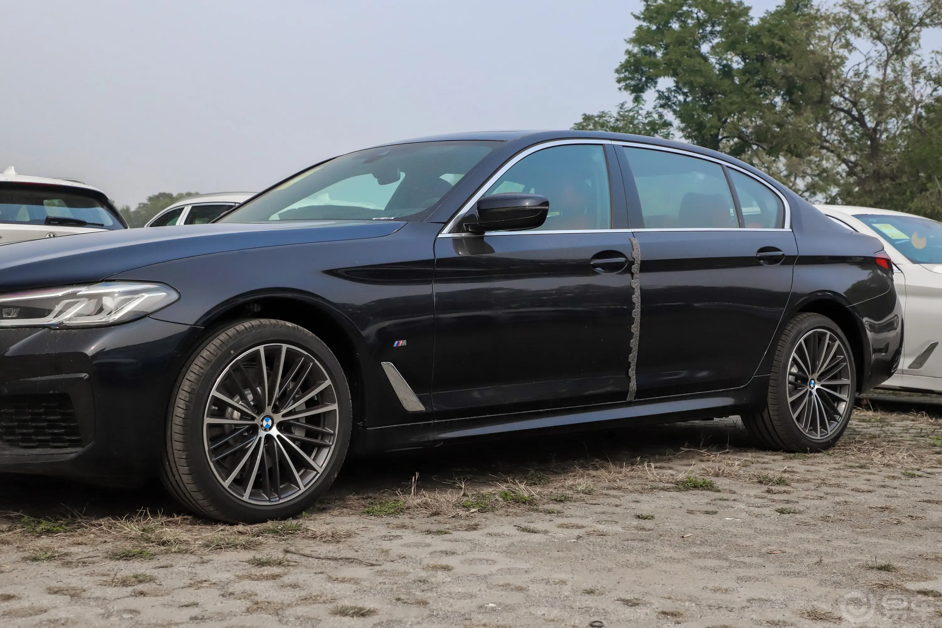 宝马5系530Li xDrive M运动套装外观