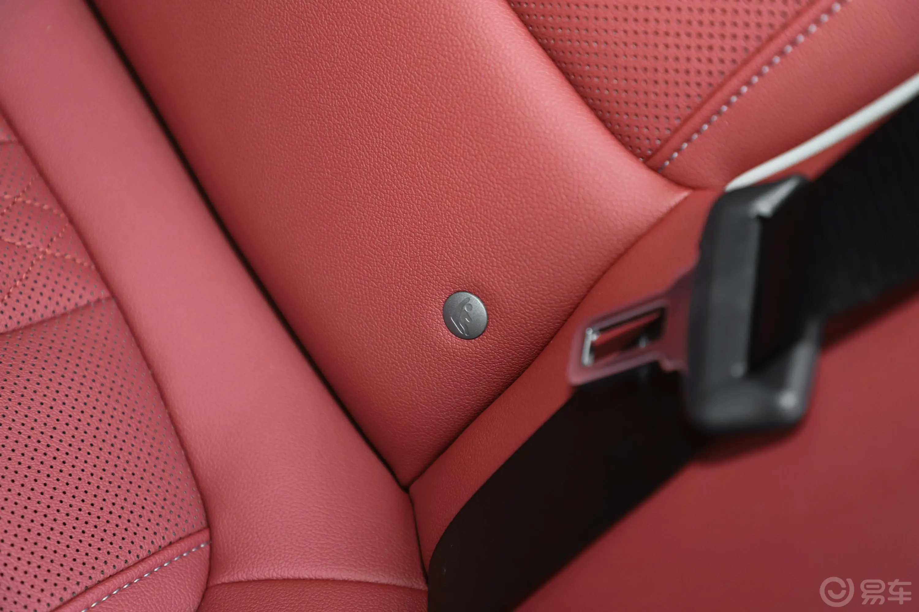 宝马5系530Li xDrive M运动套装儿童座椅接口