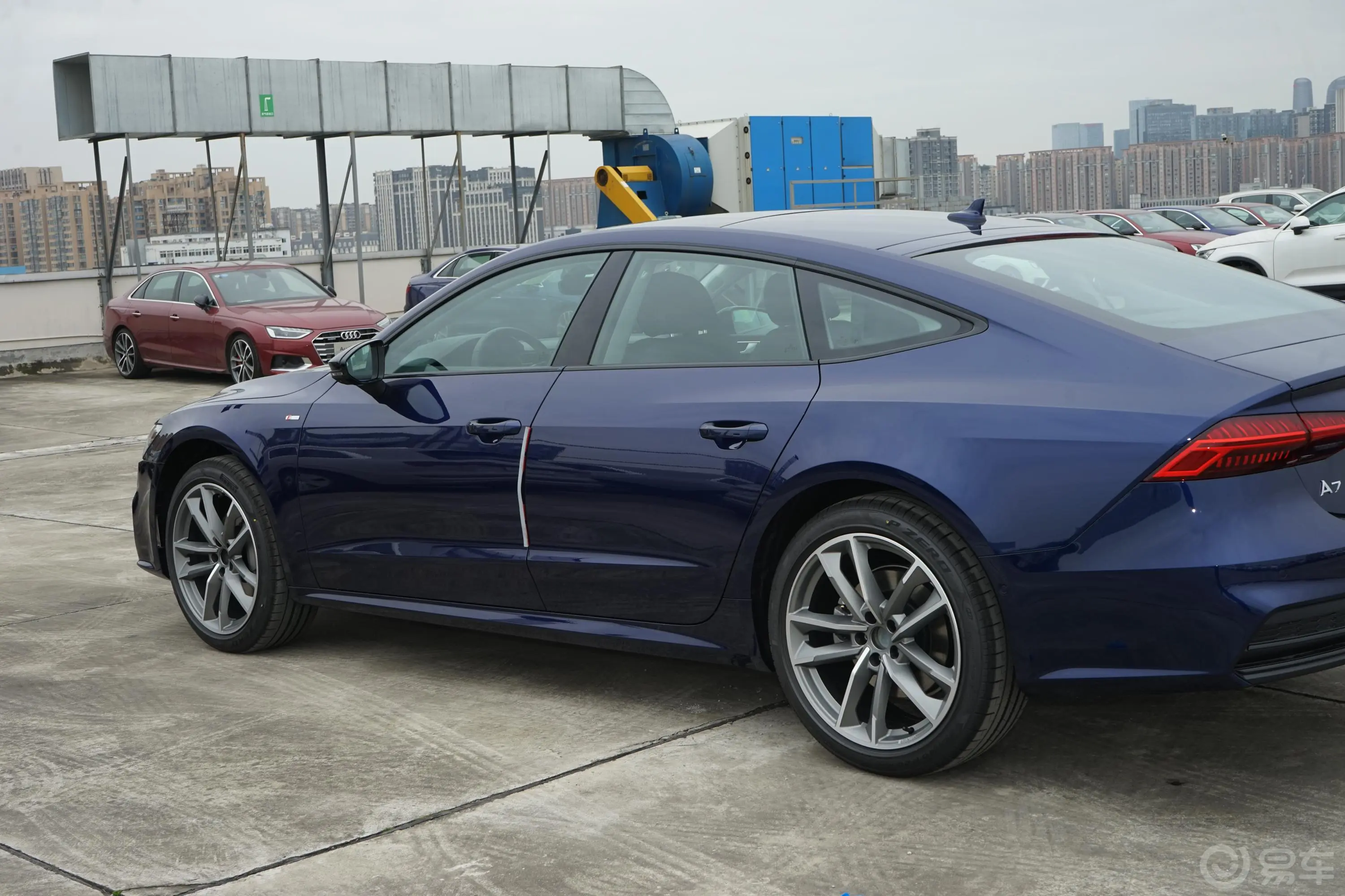 奥迪A745 TFSI 臻选型外观