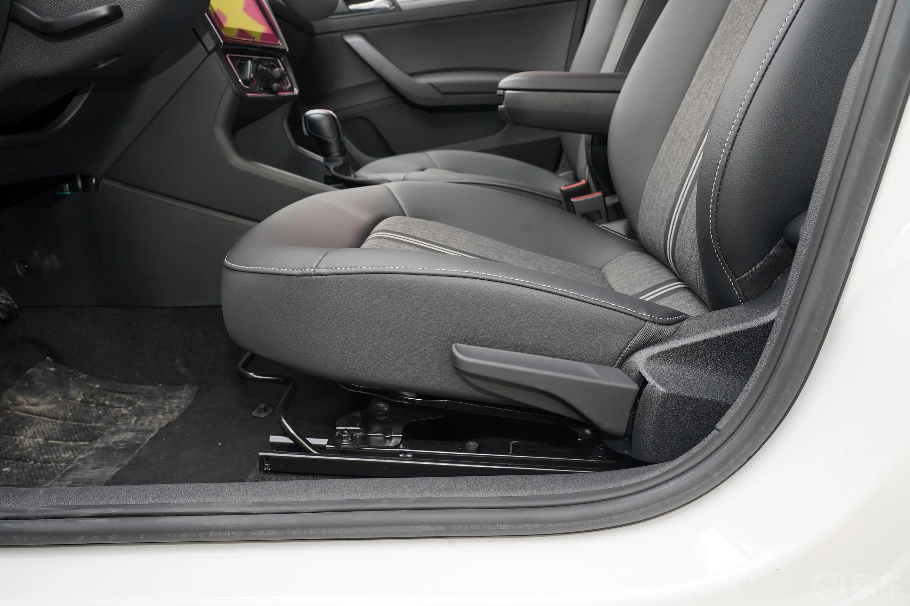 桑塔纳1.5L 自动 舒适版主驾座椅调节
