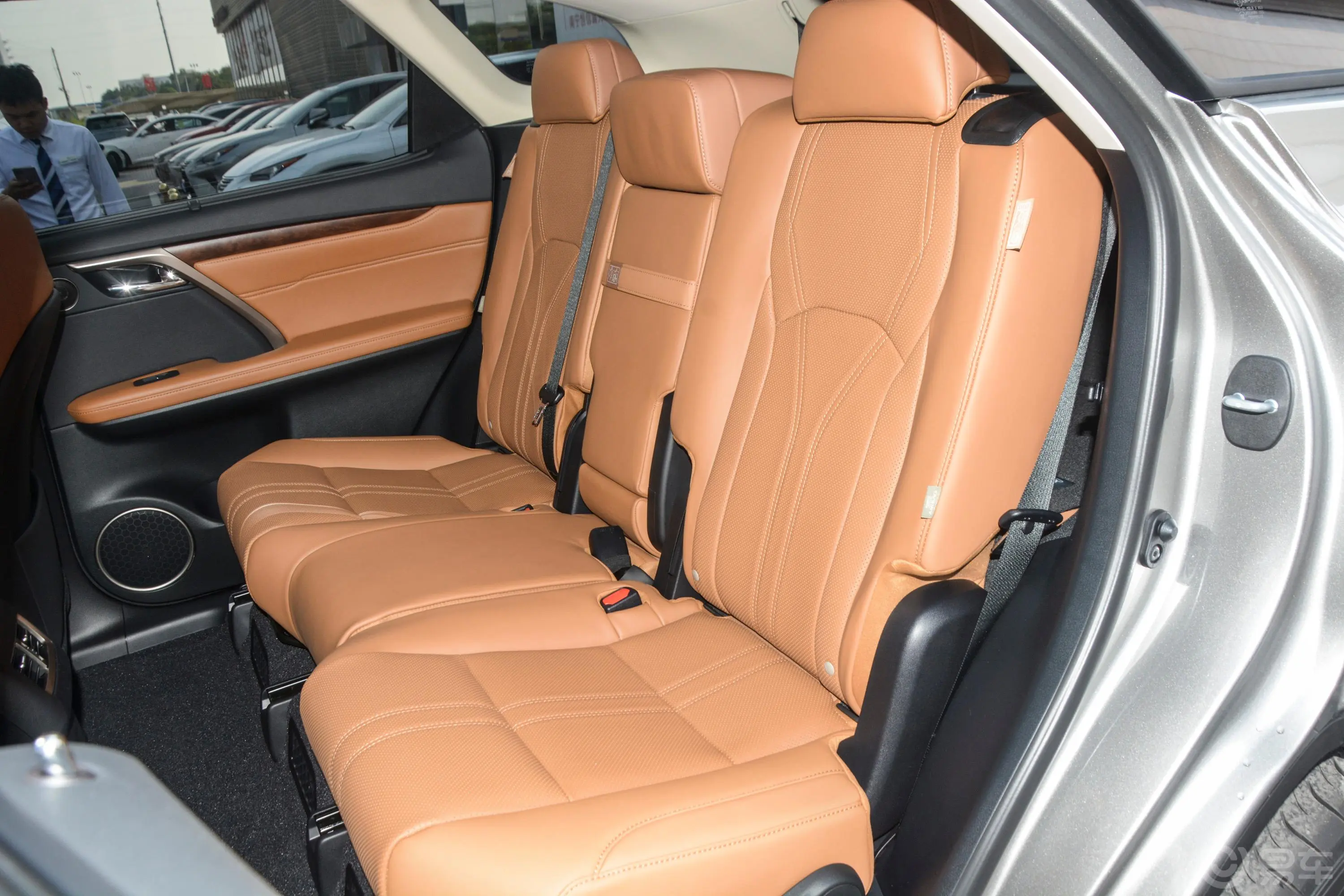 雷克萨斯RX改款 450hL 豪华版 7座第三排座椅