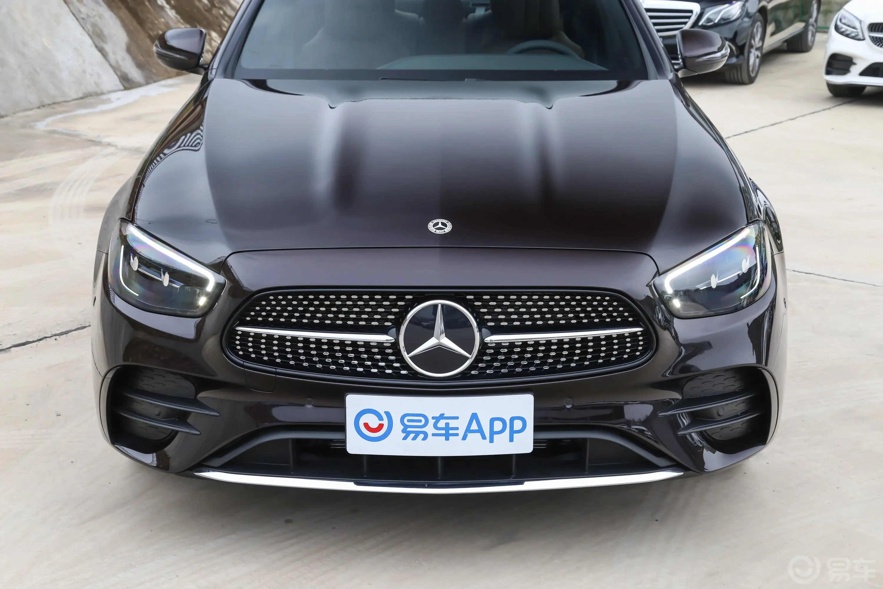 奔驰E级E 260 L 4MATIC 运动型外观