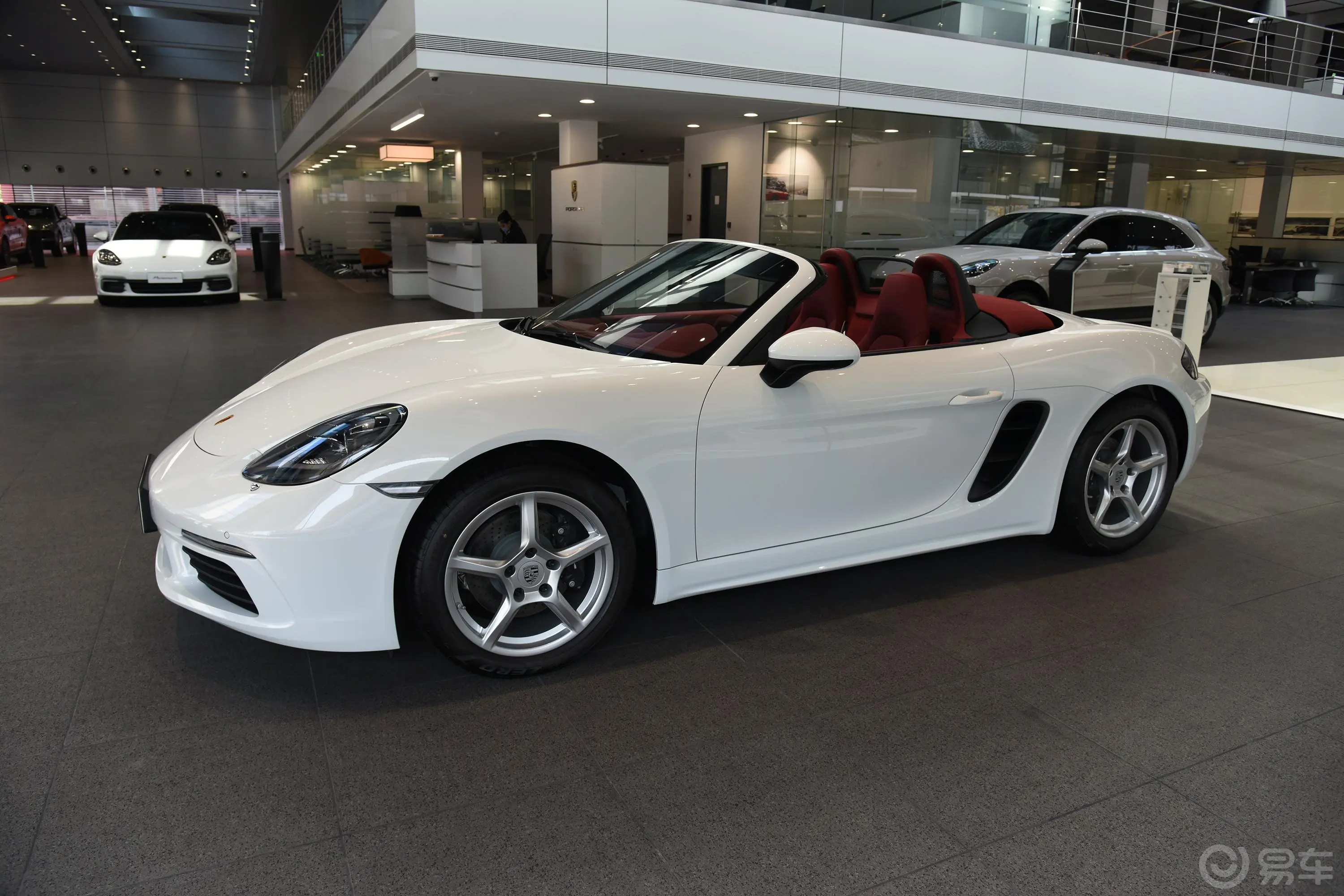 保时捷718Boxster 2.0T外观