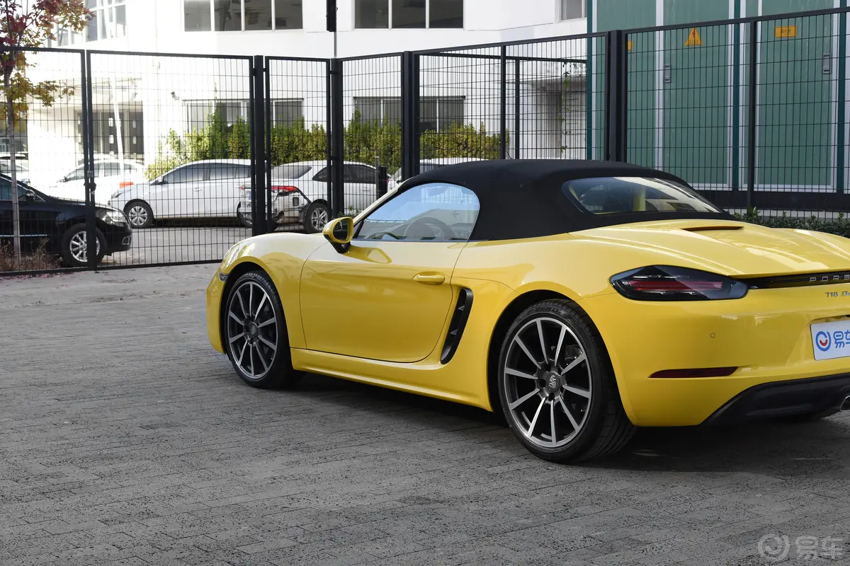 保时捷718Boxster 2.0T外观