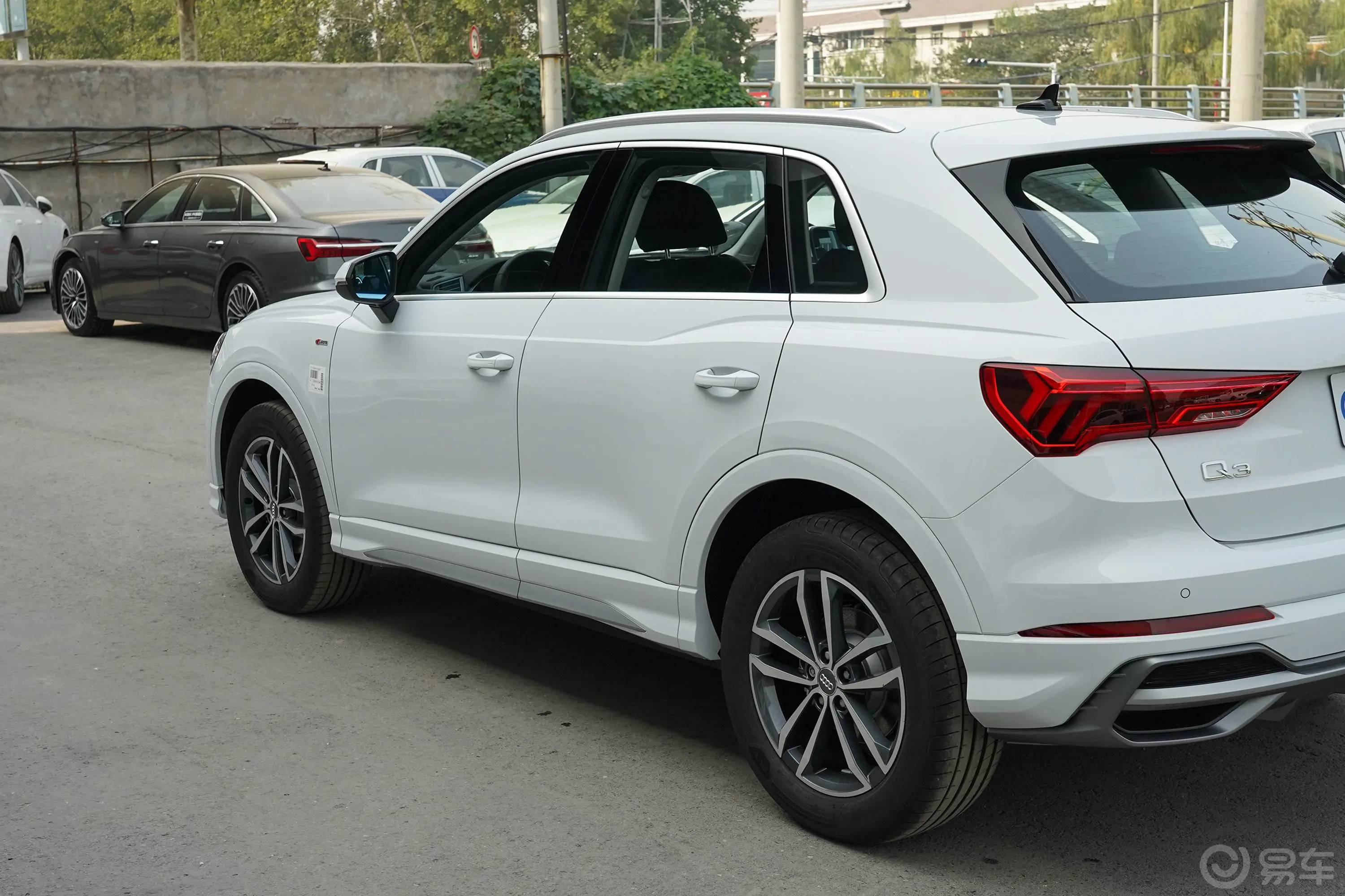 奥迪Q335 TFSI 进取动感型外观