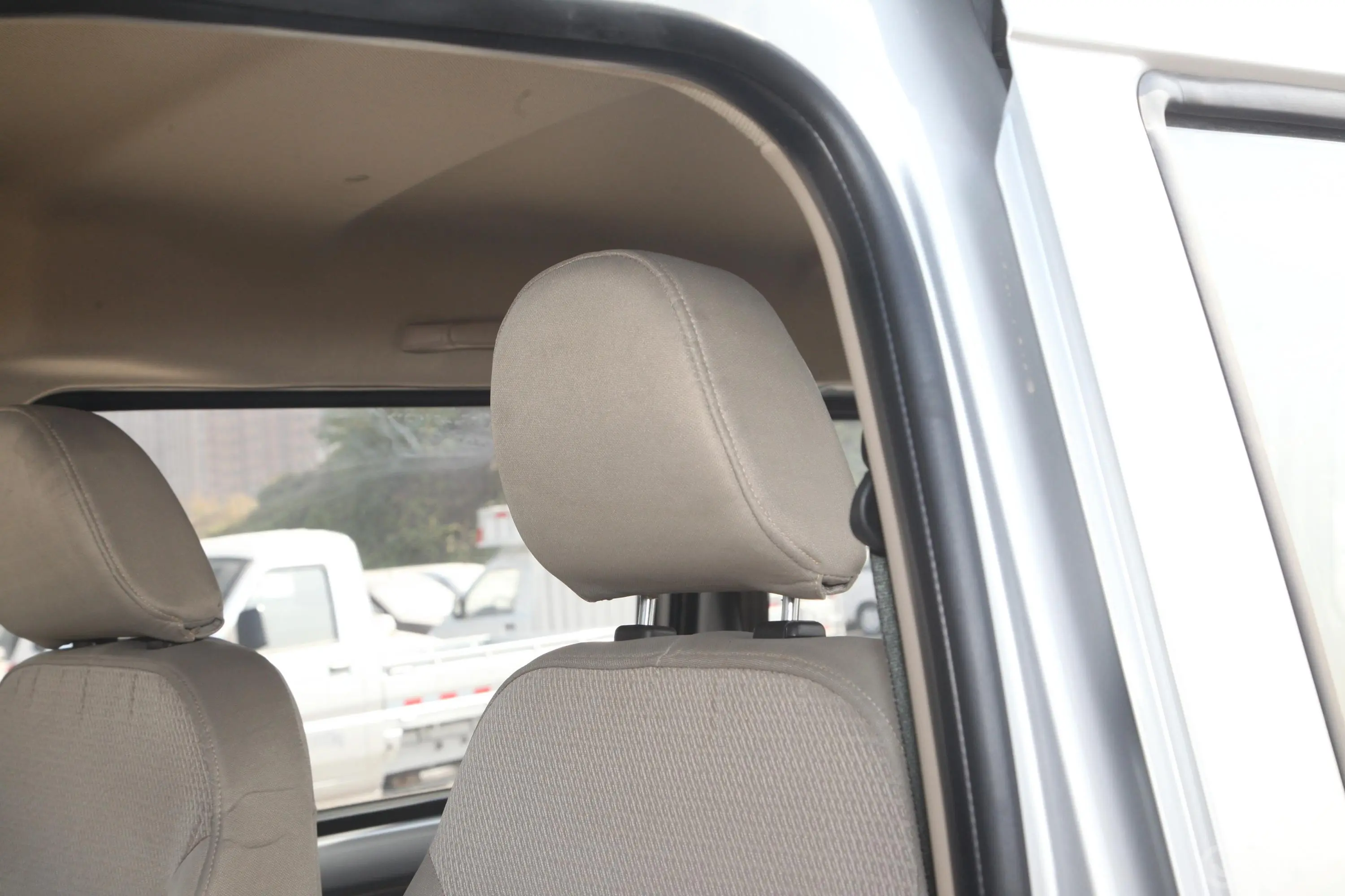 五菱荣光S1.2L 基本型 5座 国VI内饰