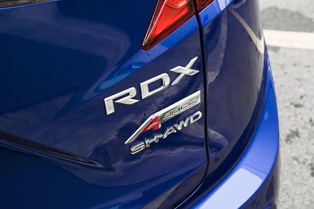 讴歌RDX2.0T 四驱 钻享·A-Spec运动款外观