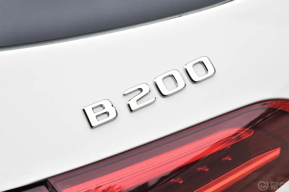 奔驰B级B200 动感型外观