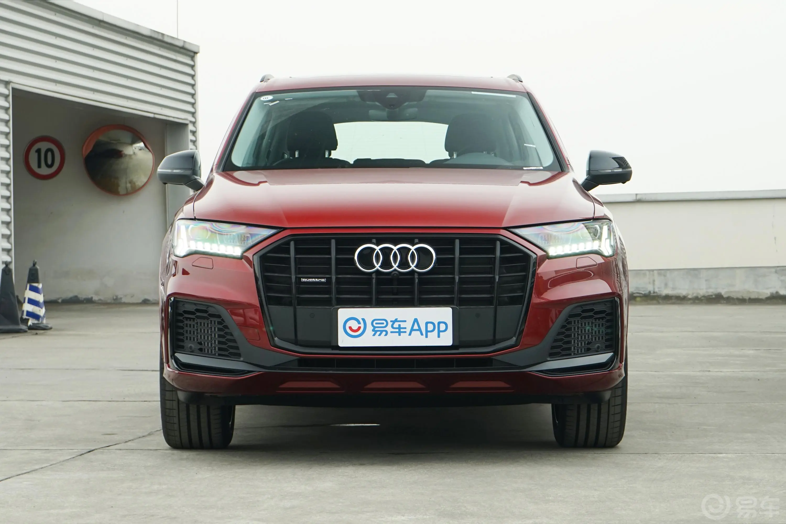 奥迪Q755 TFSI quattro S line 运动型正前水平