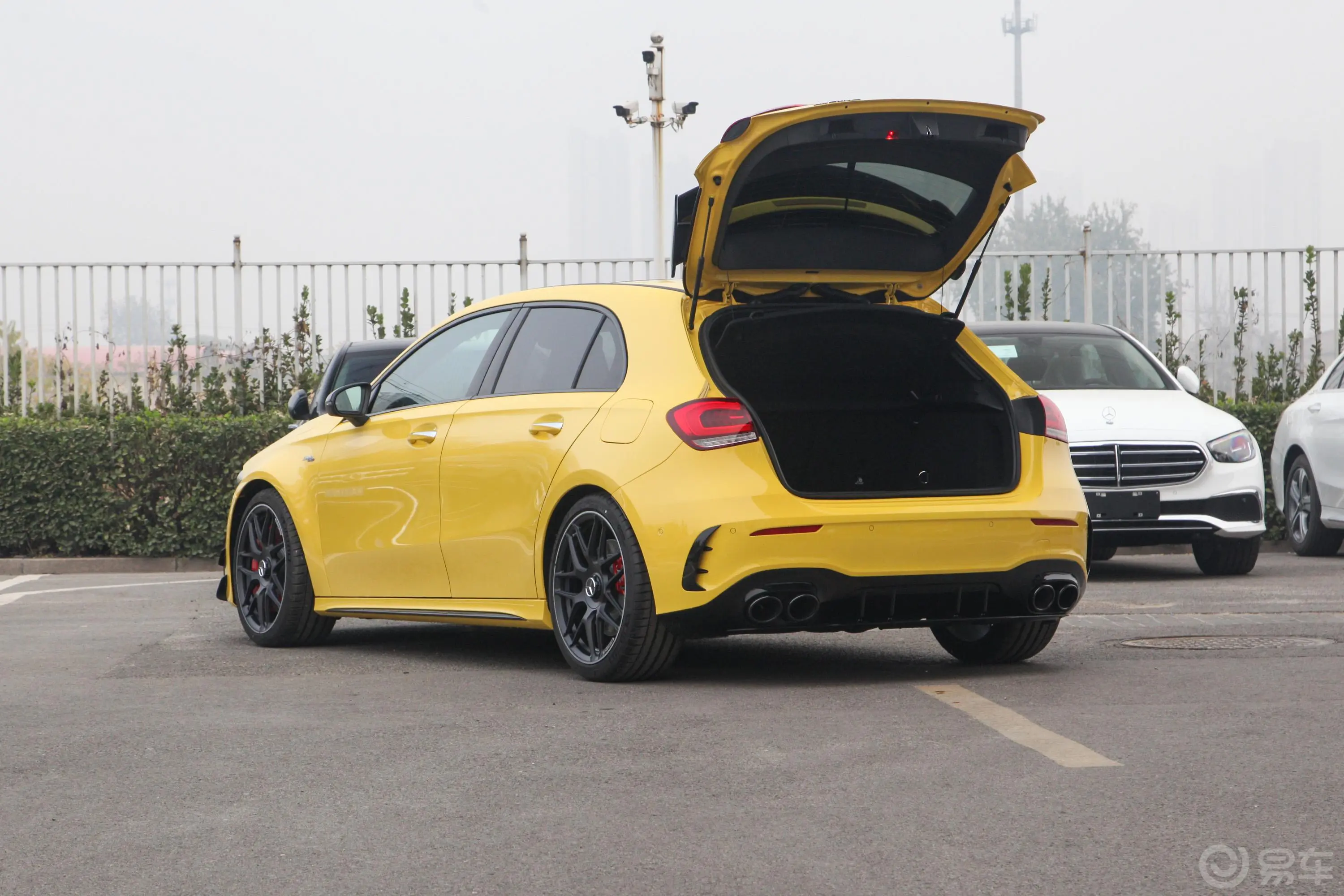 奔驰A级 AMG(进口)AMG A 45 S 4MATIC+空间