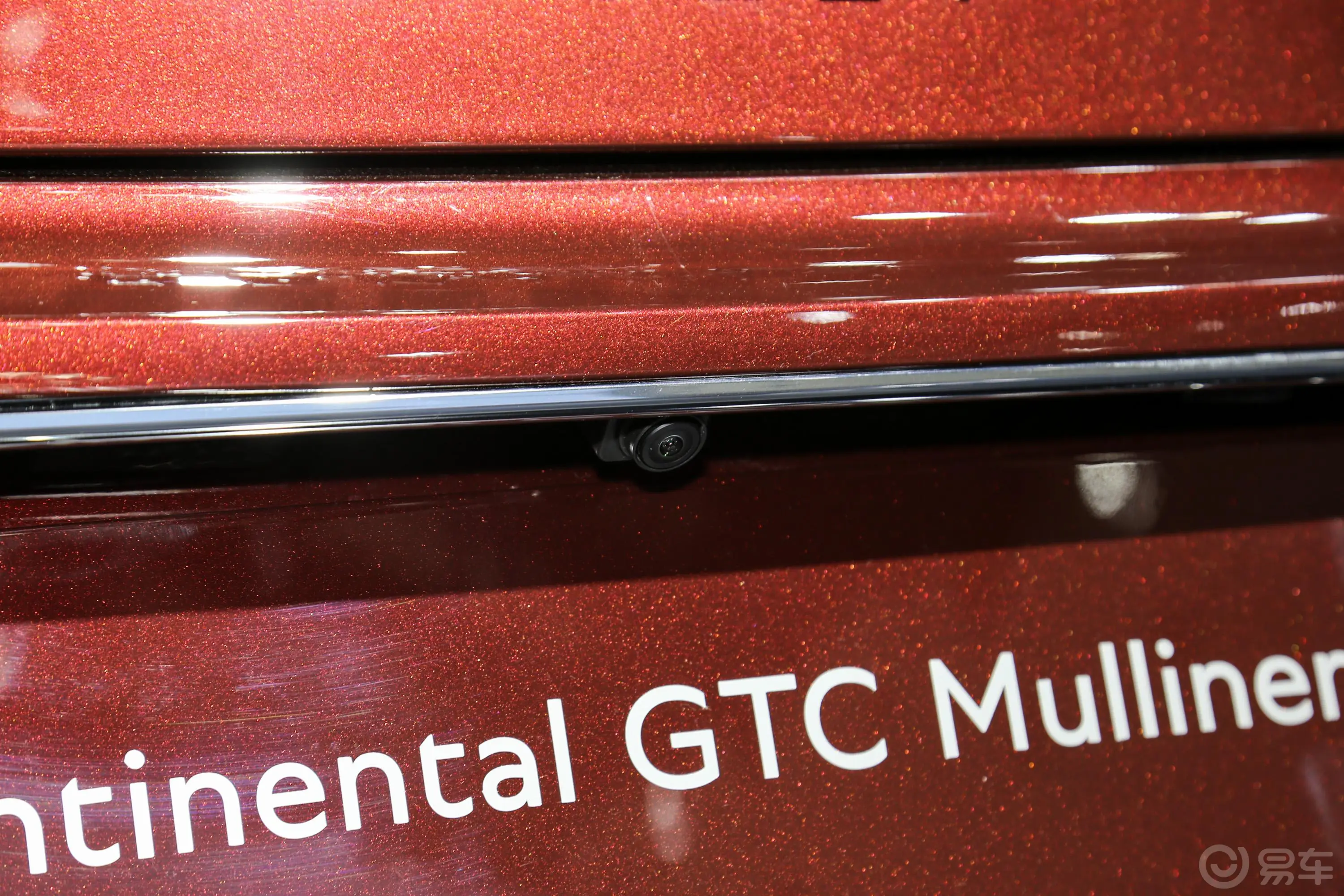 欧陆GT 6.0T W12 Mulliner 敞篷版外观