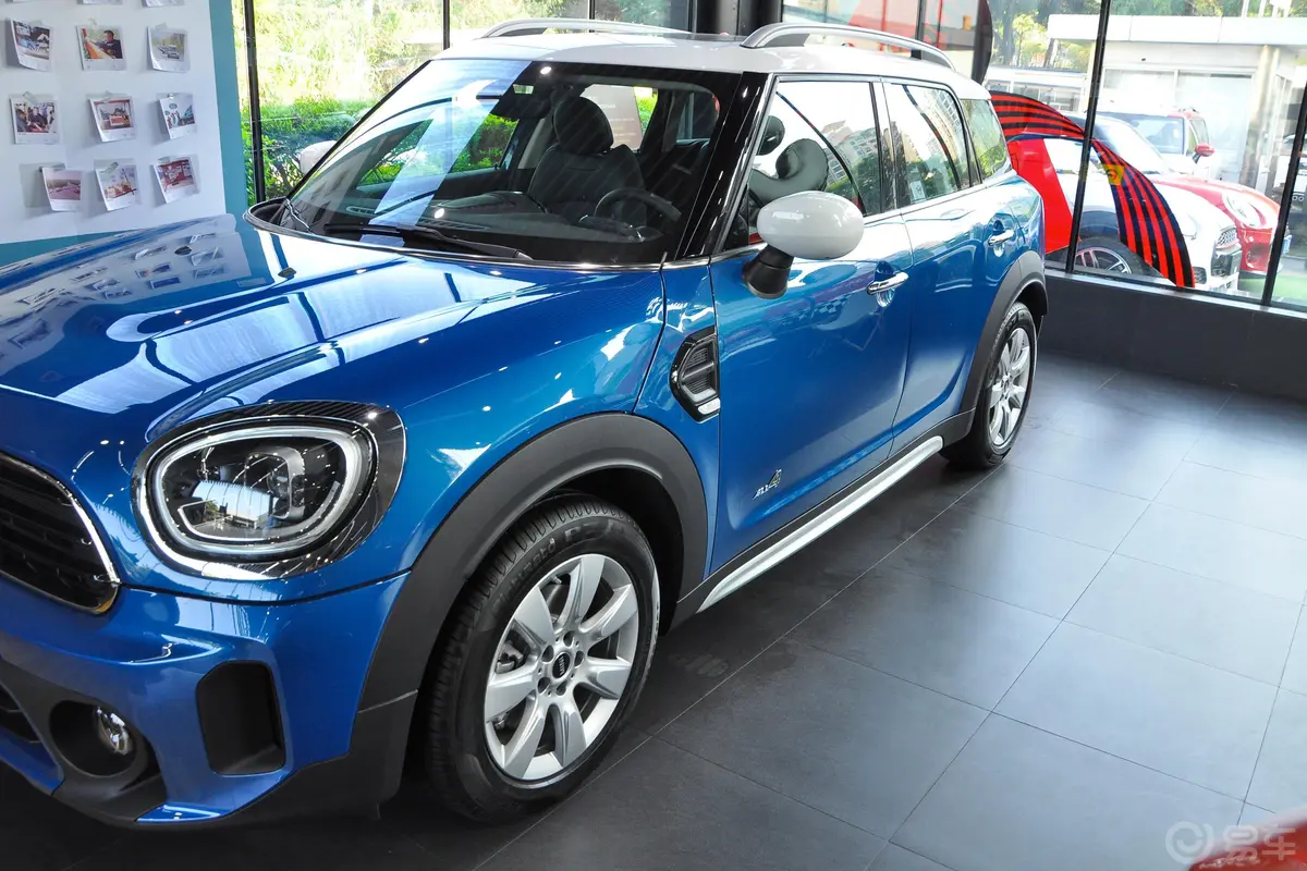 MINI COUNTRYMAN1.5T COOPER ALL4外观