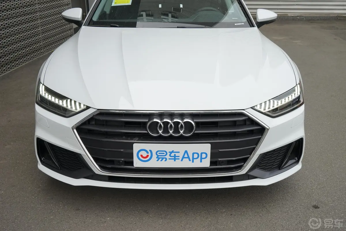 奥迪A745 TFSI 臻选型外观