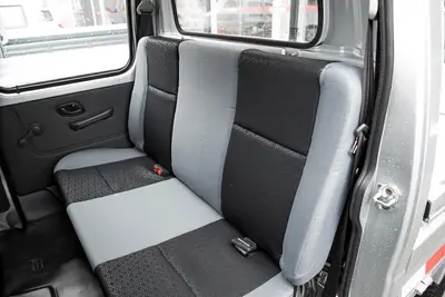 2021款 长安星卡C系列 钢板厢货 1.4L 手动 双排标准型 JL473Q3空间