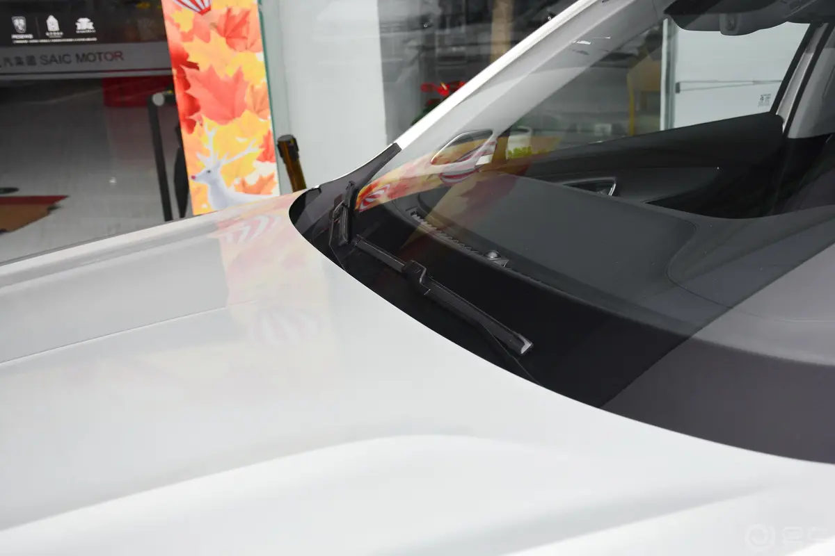 荣威RX5 MAXSupreme系列 2.0T 双离合 两驱 智能座舱尊荣版雨刷器