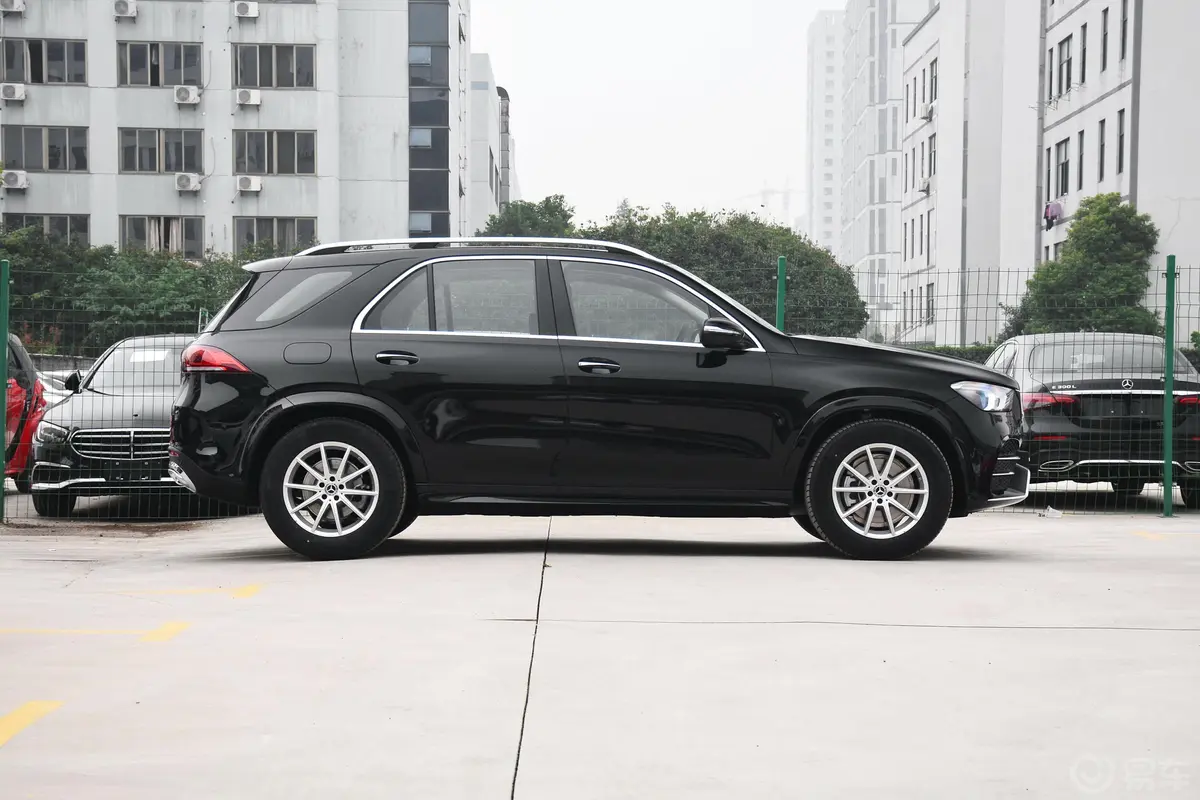 奔驰GLEGLE 350 4MATIC 时尚型外观