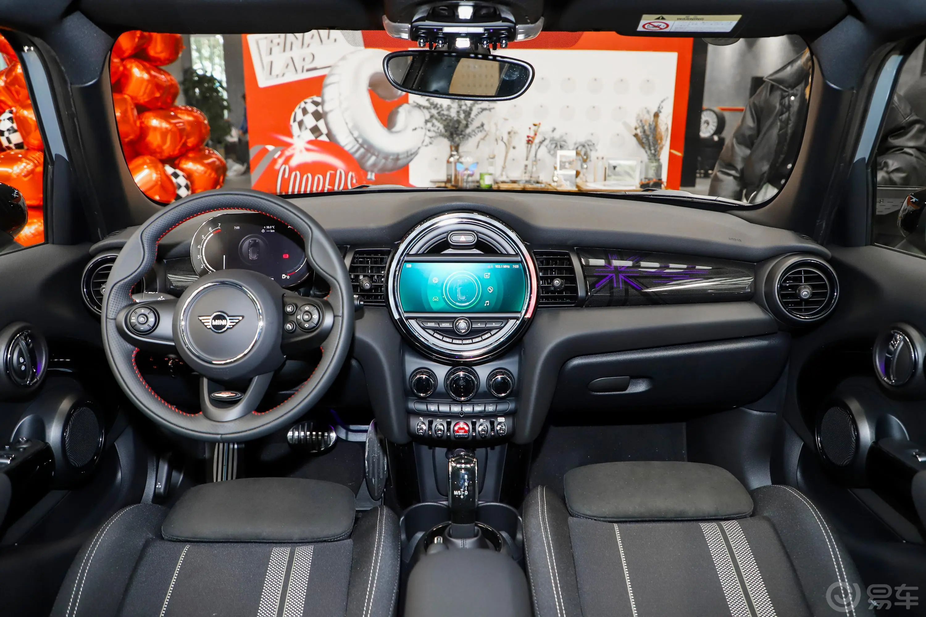 MINI1.5T COOPER 赛车手 五门版内饰全景正拍