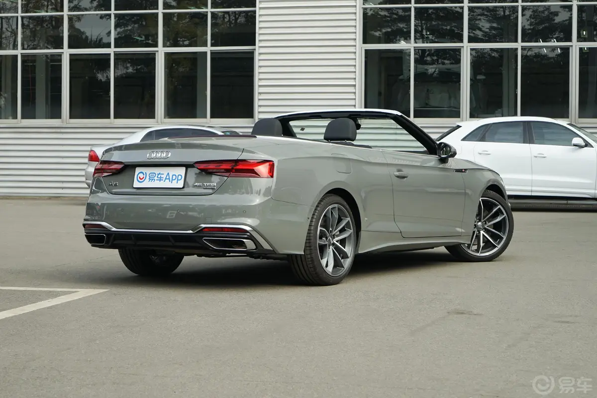 奥迪A5Cabriolet 45TFSI quattro 臻选动感型外观