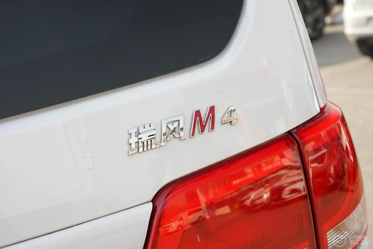 瑞风M4悦享系列 2.0L 手动 舒适型 汽油 国VI外观