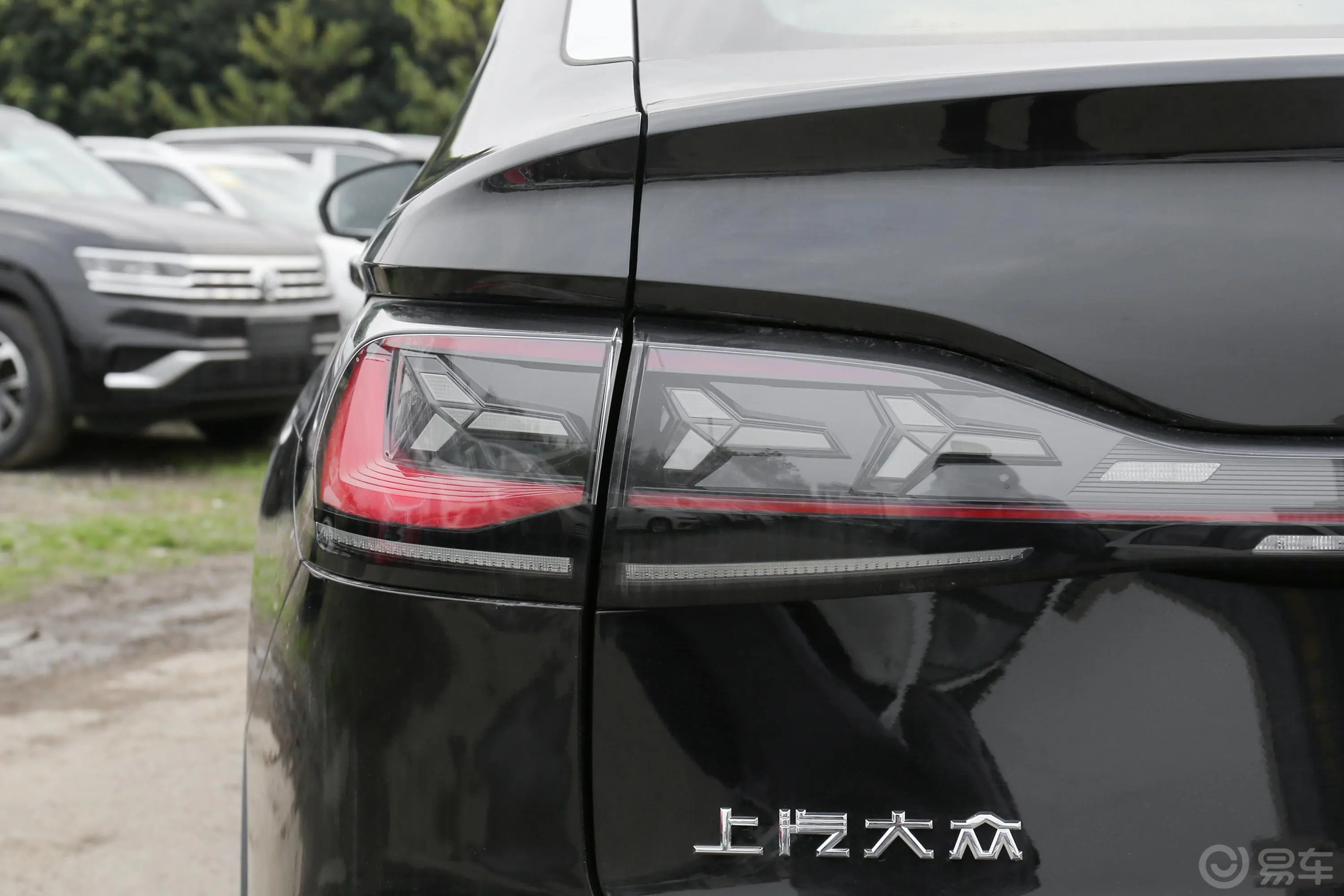 途观X330TSI 双离合 两驱 旗舰版外观