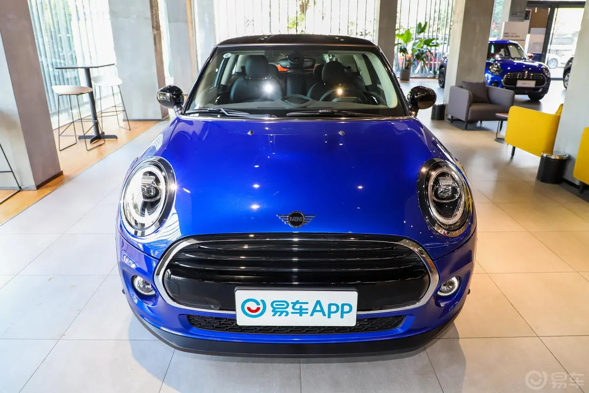 MINI1.5T COOPER 经典派正前水平