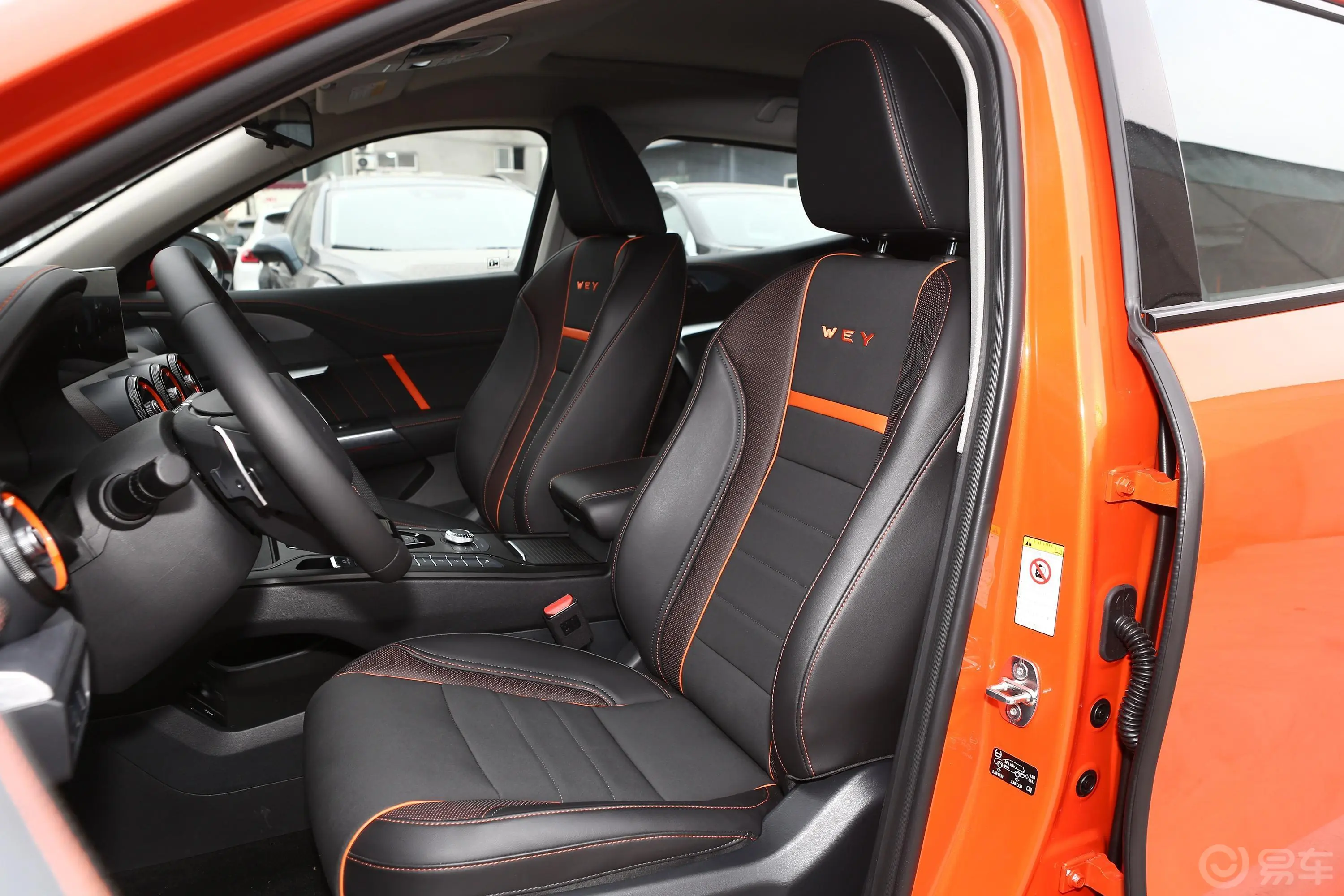 魏牌VV51.5T 双离合 元气橙版驾驶员座椅