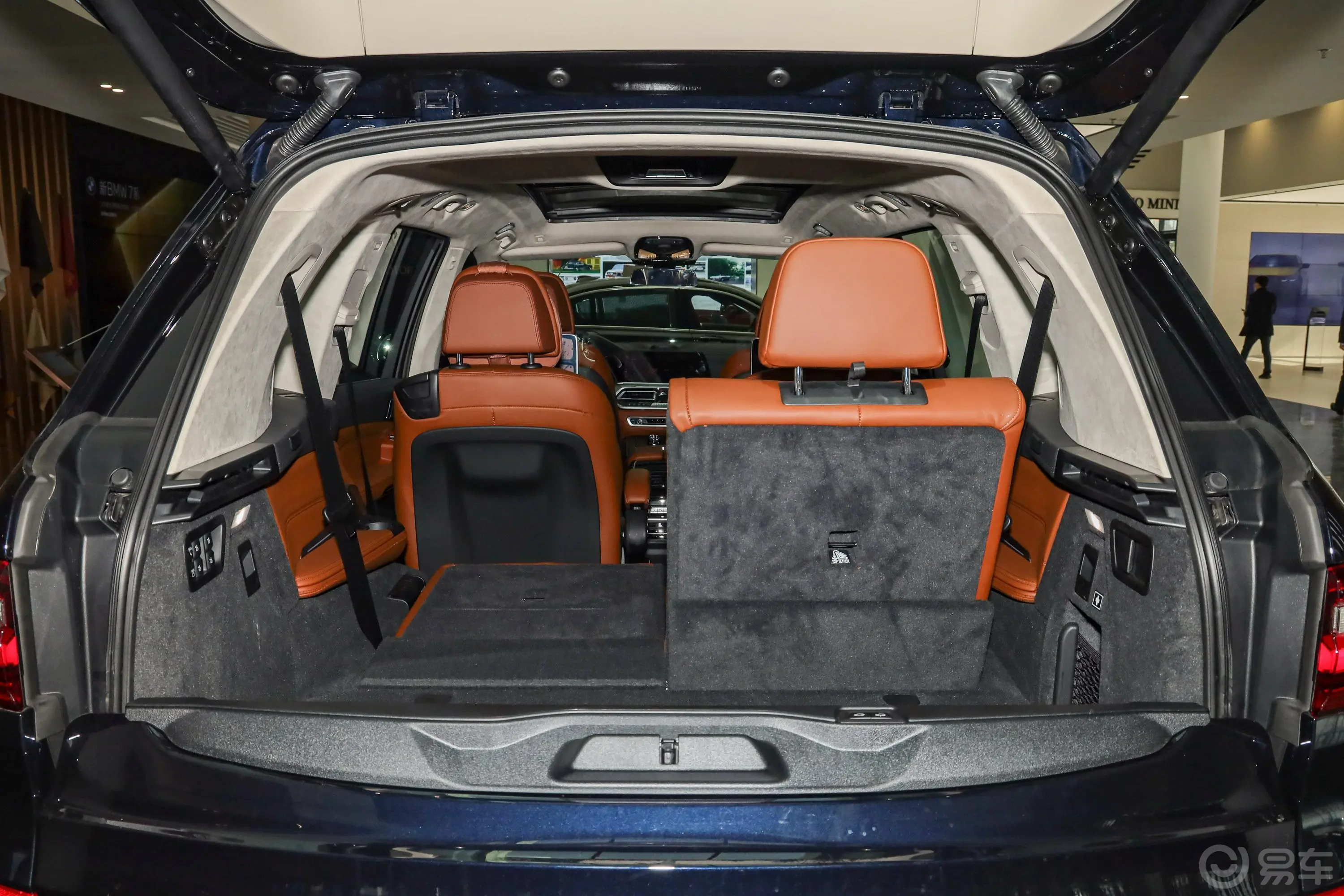 宝马X7xDrive40i 行政型 M运动套装空间