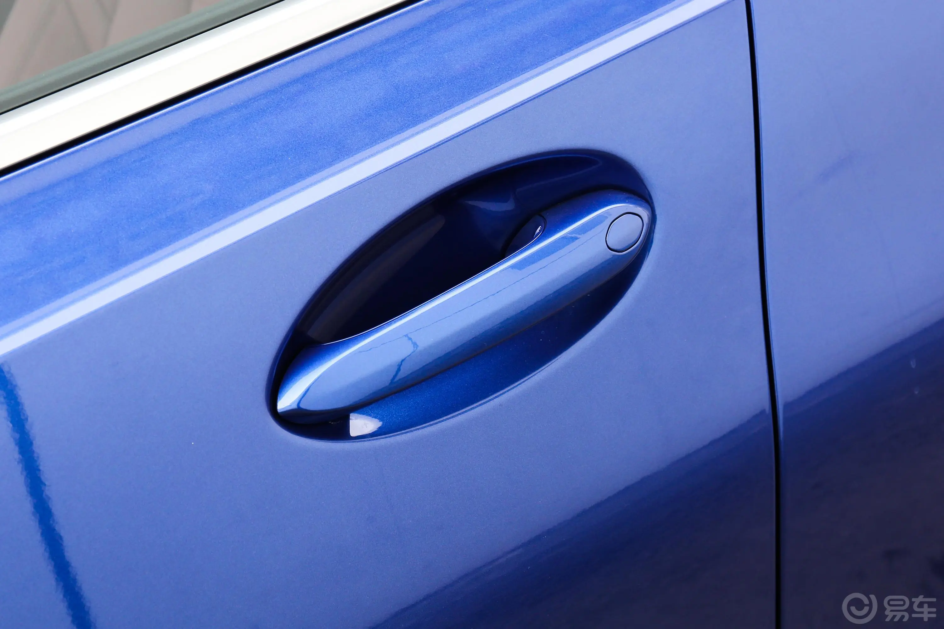 宝马3系改款 325Li xDrive M运动套装驾驶员侧前门把手
