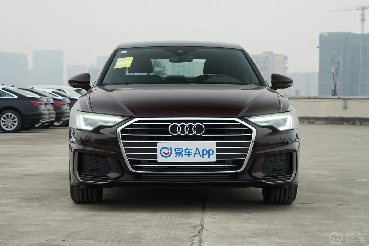 奥迪A6L40 TFSI 豪华动感型外观