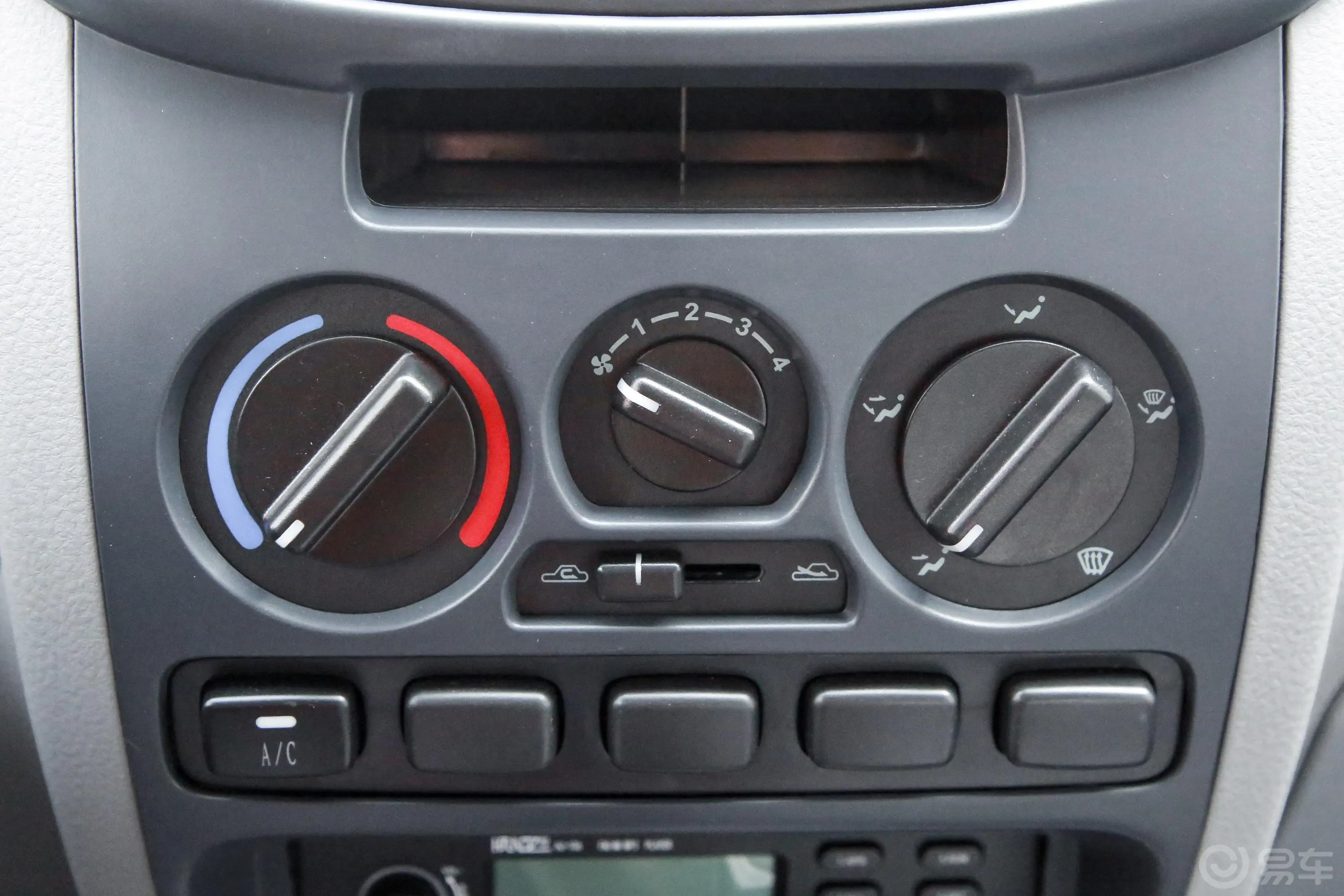 福瑞达K12S1.5L 手动 双排厢货 标准型空调