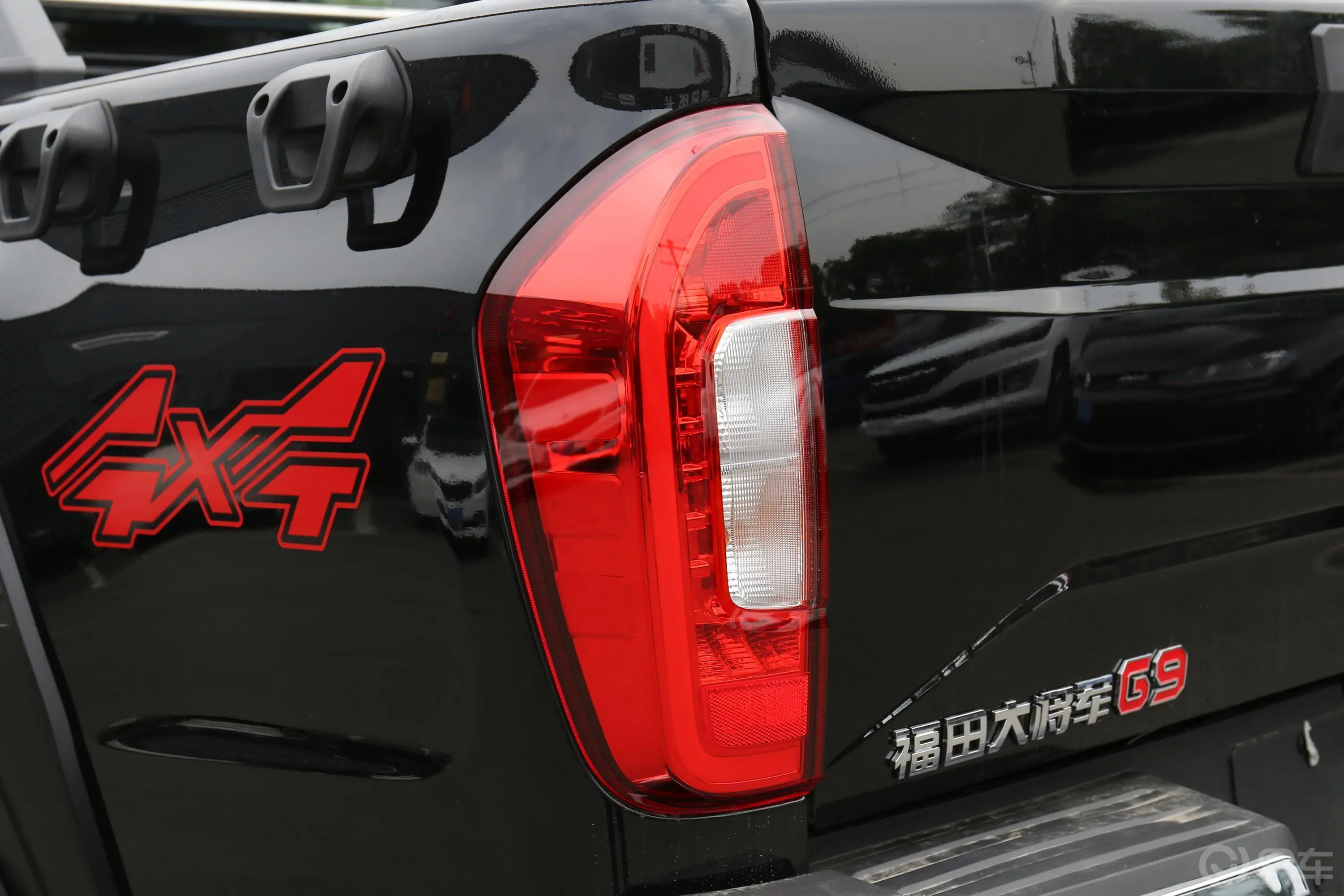 大将军G9野战大将军 2.0T 手动 四驱标箱 运动尊享型 柴油外观灯组
