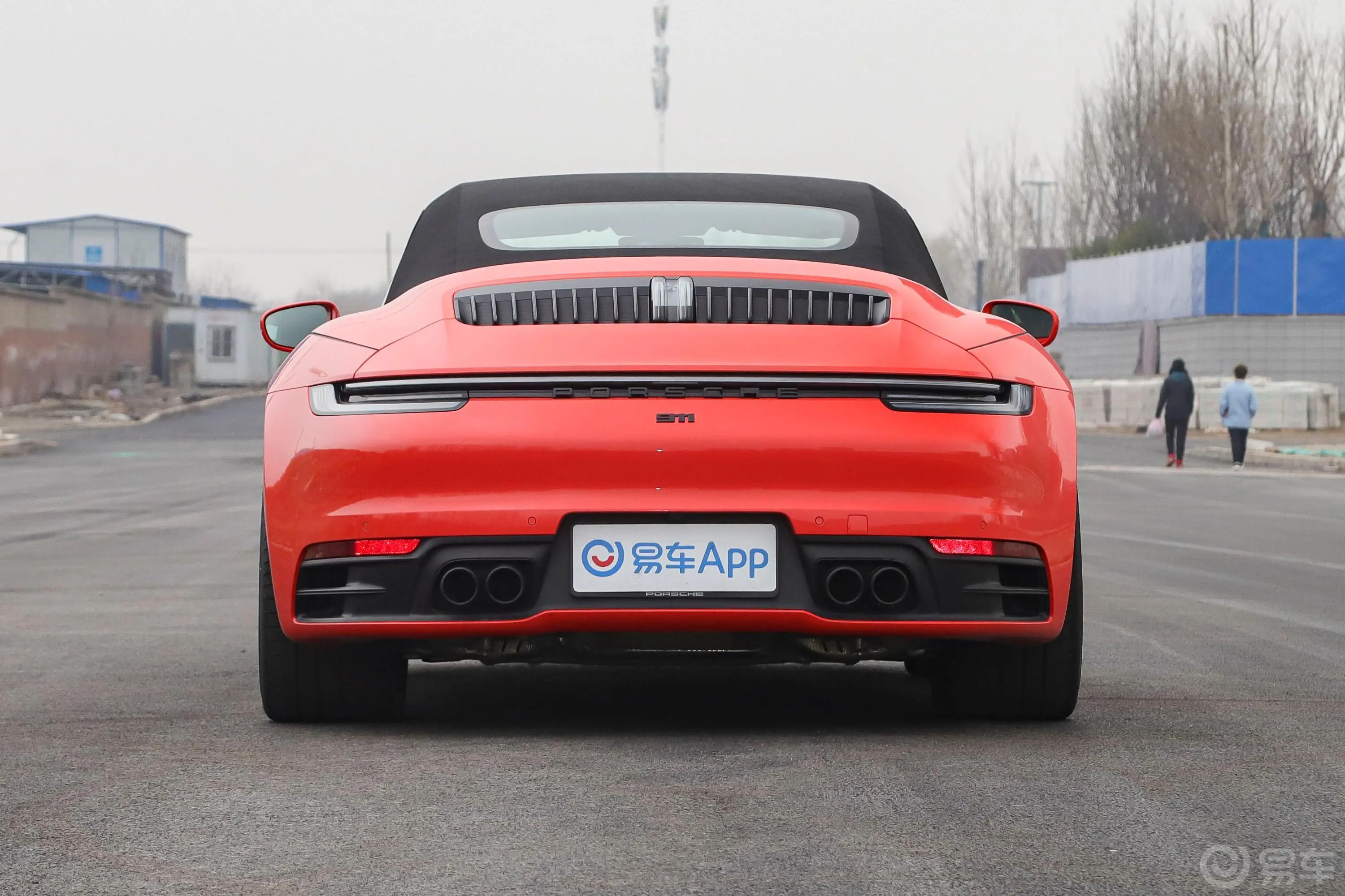 保时捷911Carrera Cabriolet 3.0T正后水平