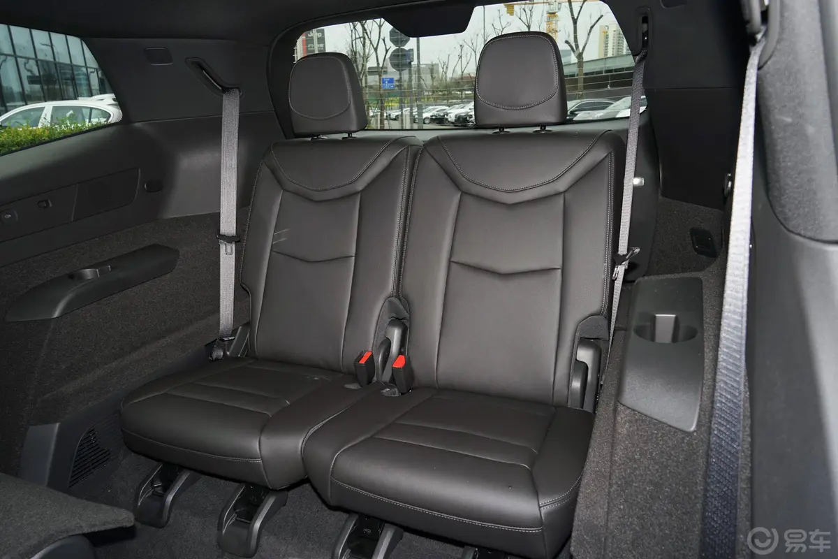 凯迪拉克XT62.0T 轻混 两驱豪华型 6座第三排座椅