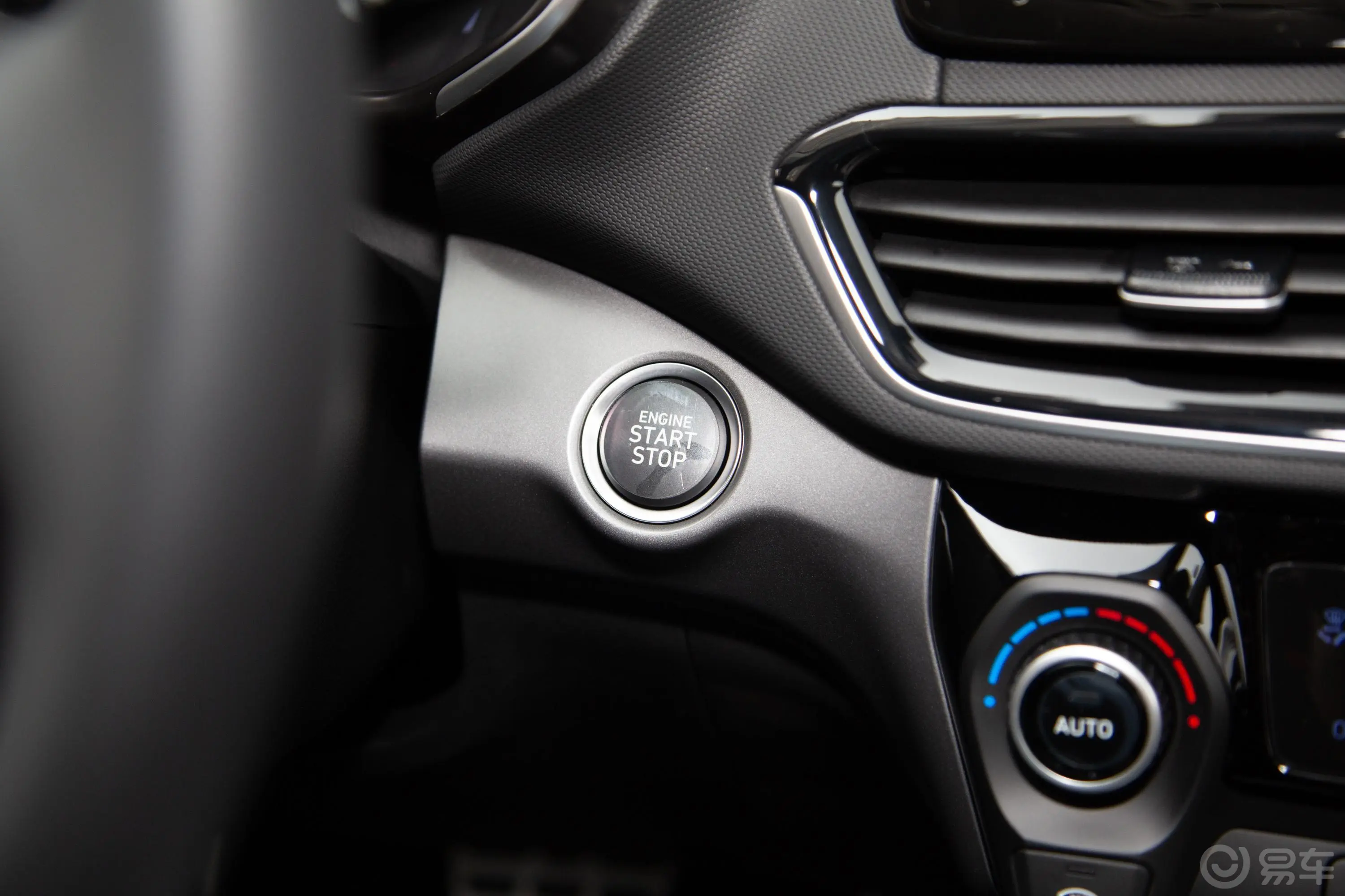 LAFESTA 菲斯塔280T Luxury Sport劲享版钥匙孔或一键启动按键
