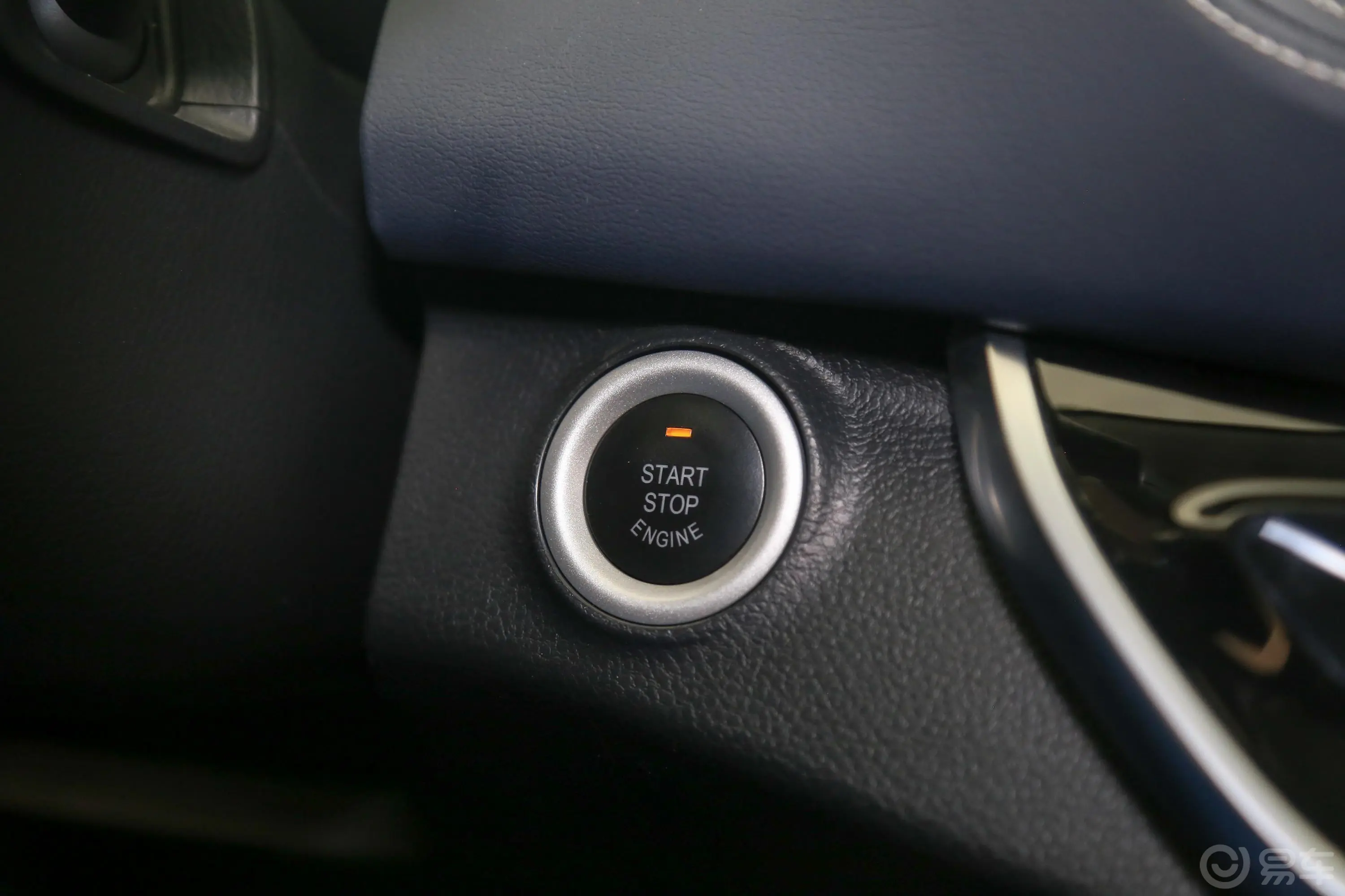 上汽大通MAXUS G20房车旅行家G20 2.0T 手自一体 时光版钥匙孔或一键启动按键